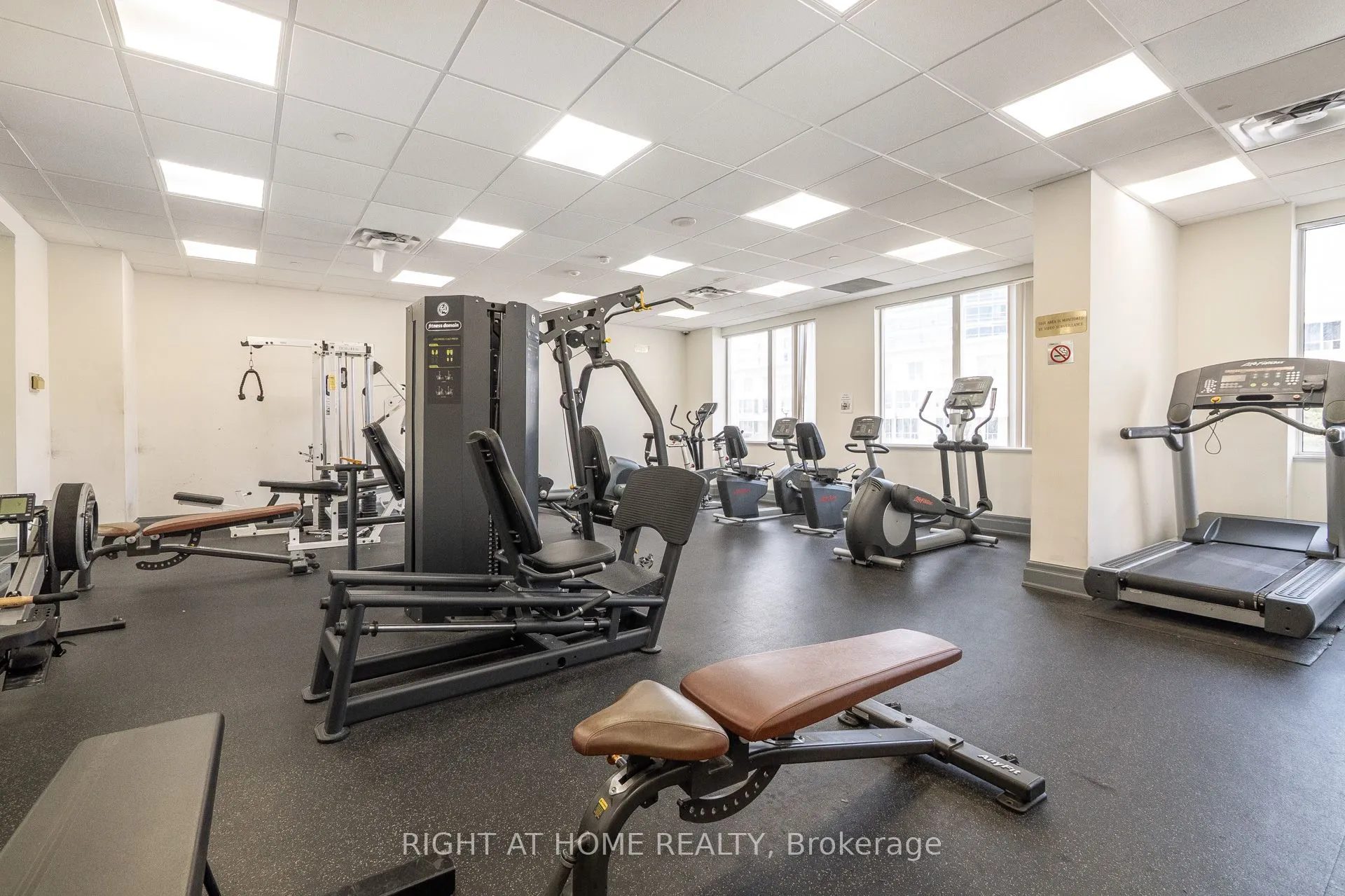 1 Lee Centre Drive, #613