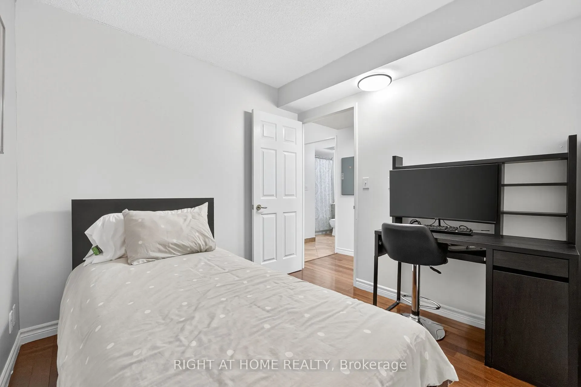 1 Lee Centre Drive, #613