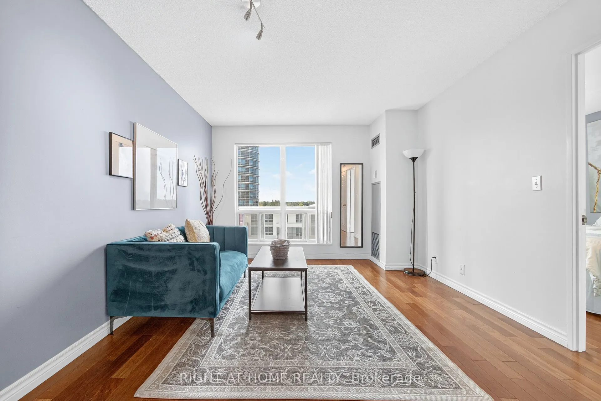 1 Lee Centre Drive, #613