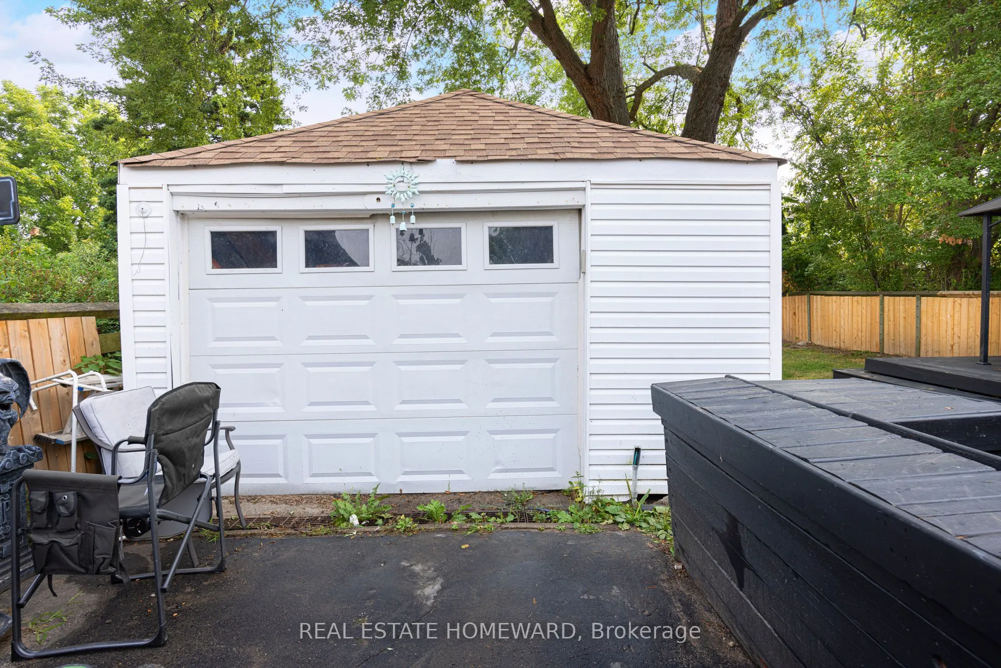121 Sandown Avenue