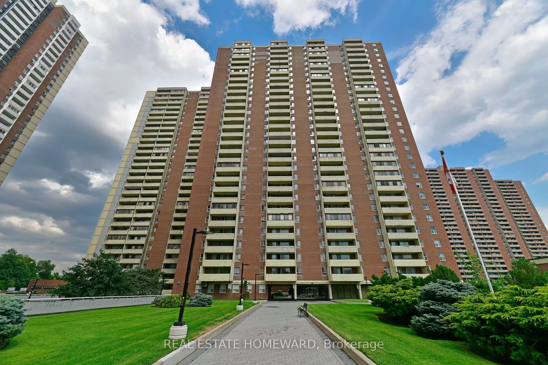 5 Massey Square, #1503