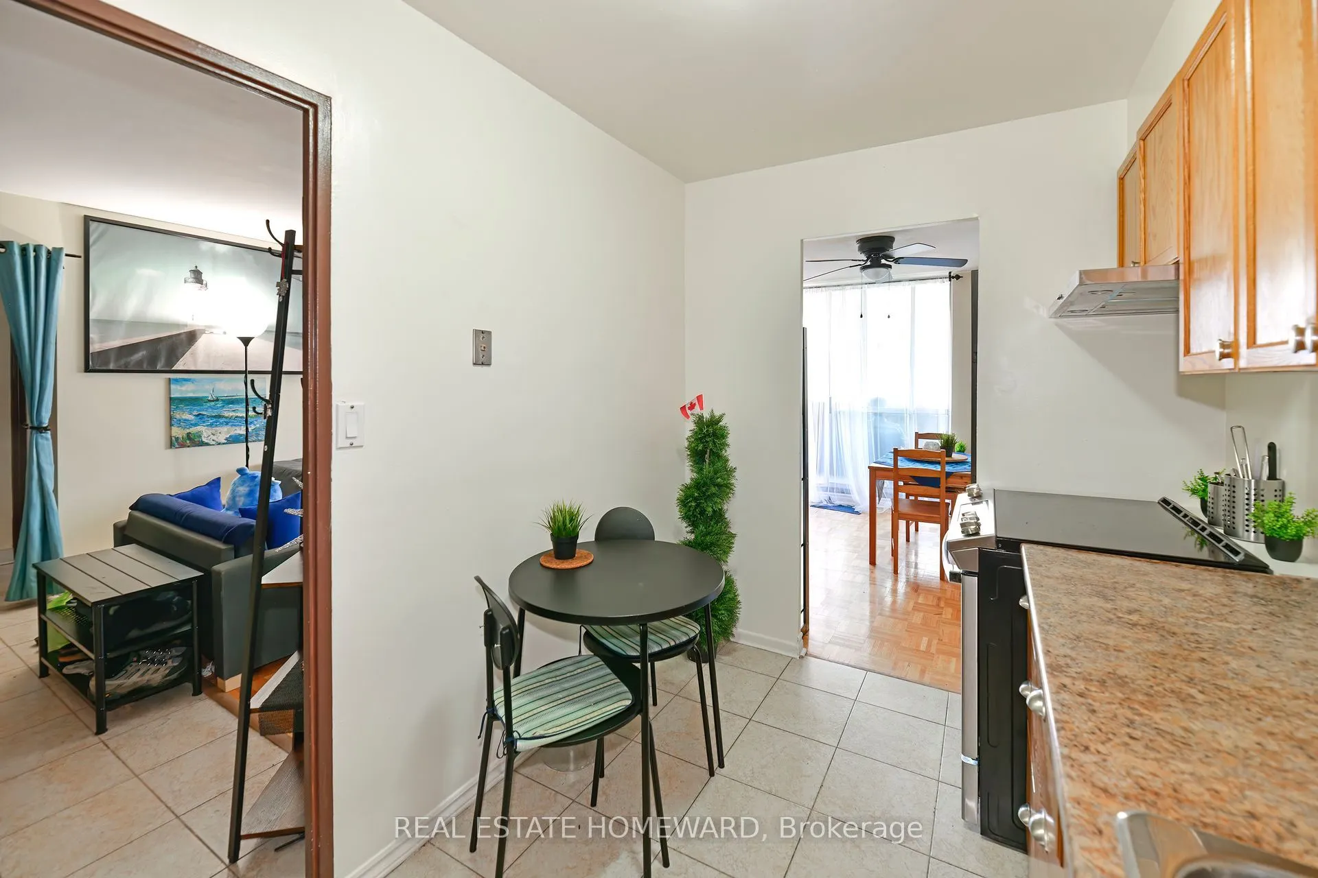 5 Massey Square, #1503
