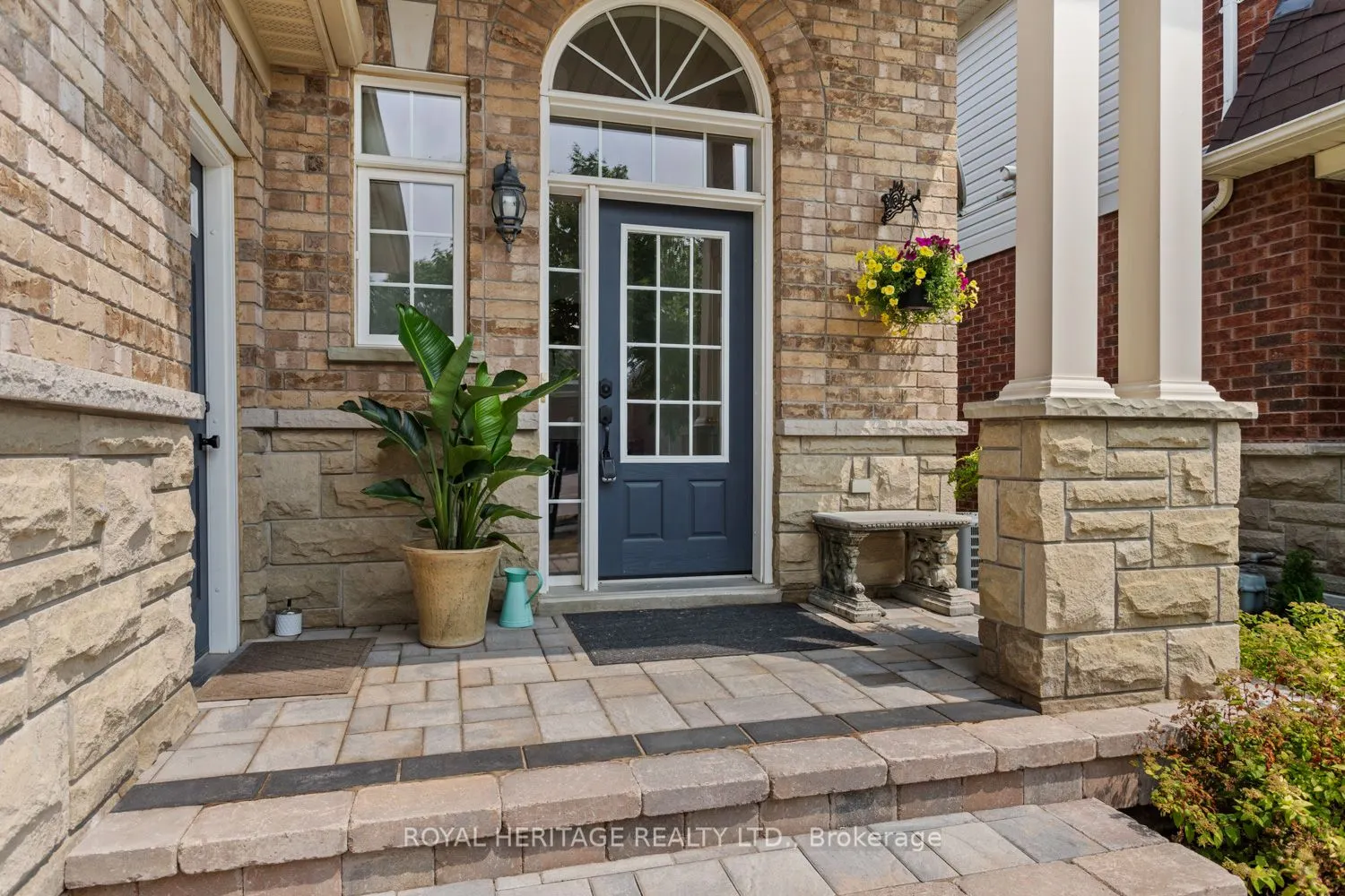 11 Piper Crescent