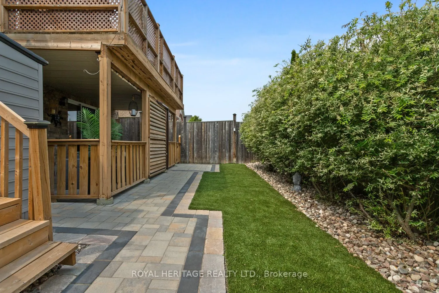 11 Piper Crescent