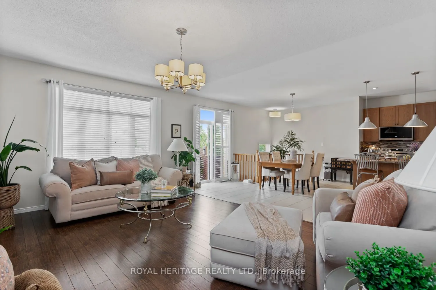 11 Piper Crescent