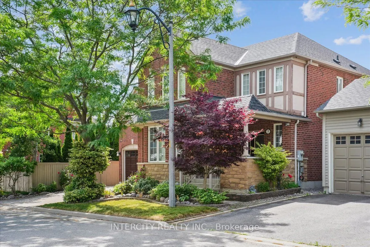 7 Butterworth Drive
