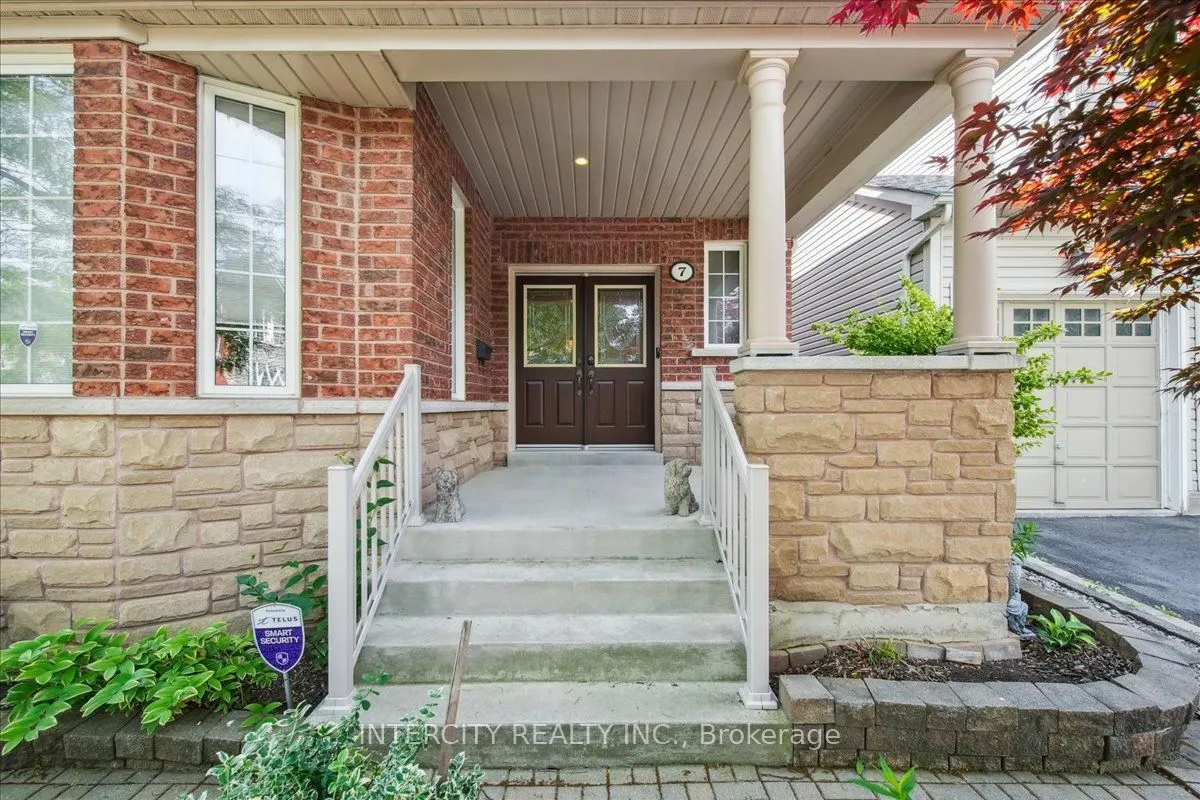 7 Butterworth Drive