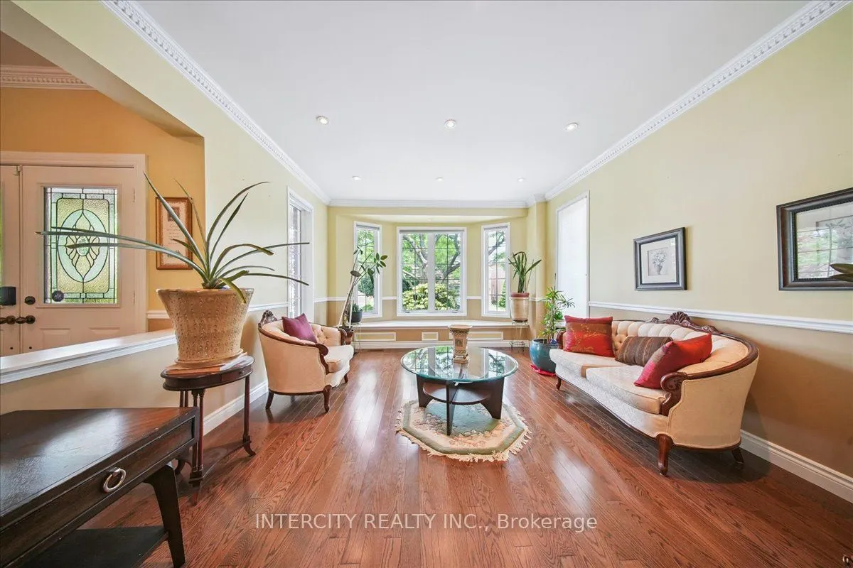 7 Butterworth Drive