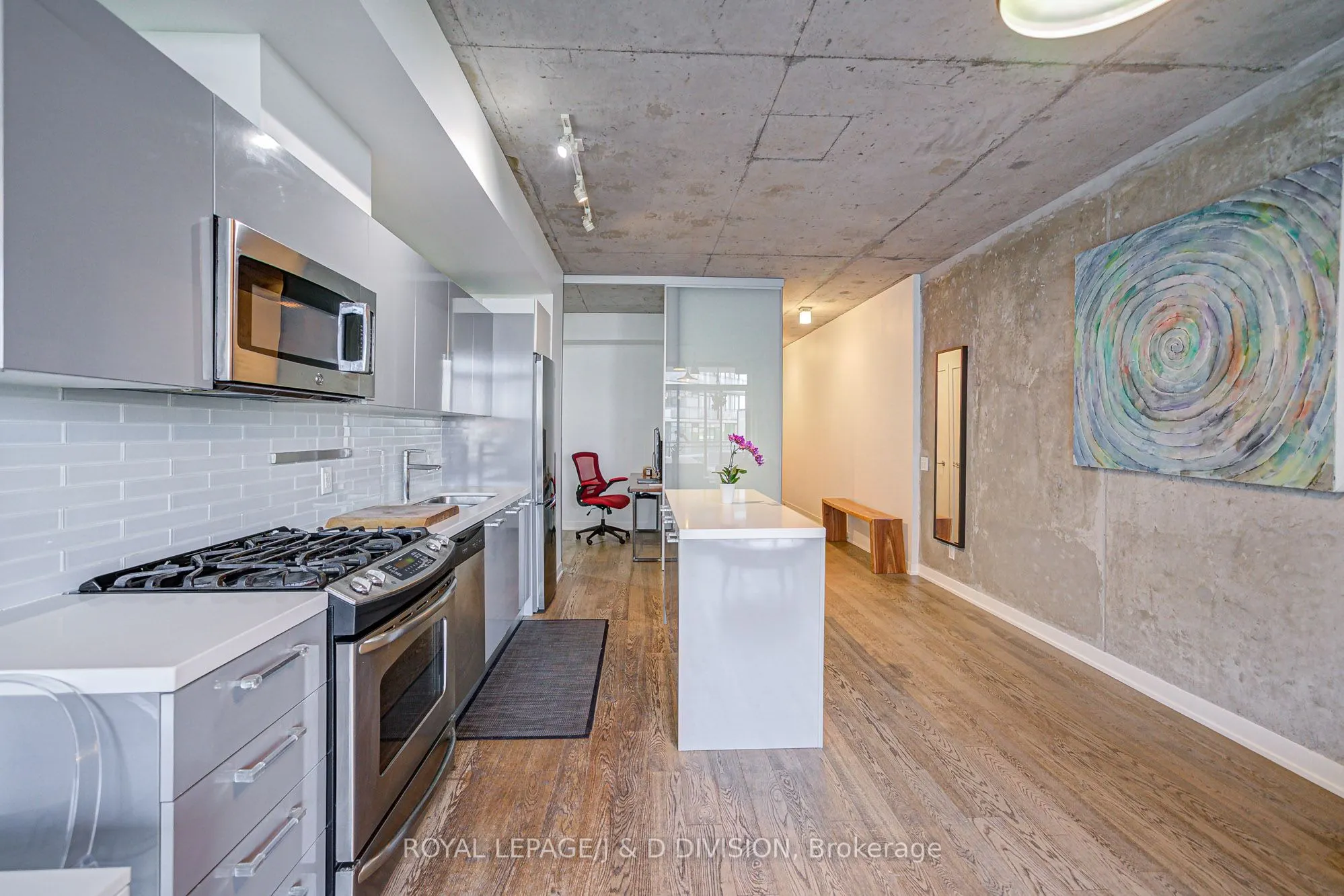 1201 Dundas Street E, #810