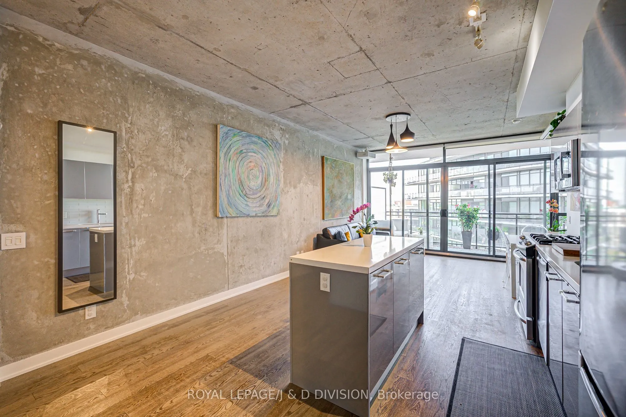 1201 Dundas Street E, #810