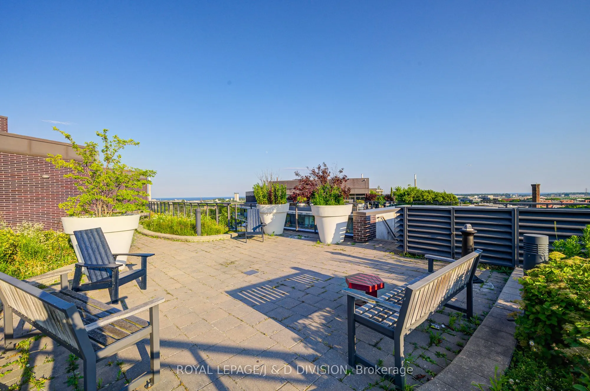 1201 Dundas Street E, #810