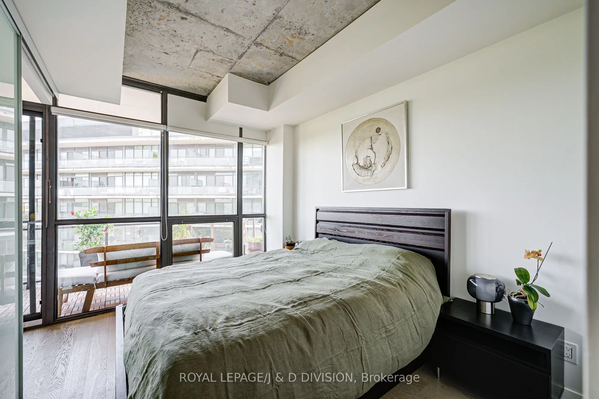 1201 Dundas Street E, #810