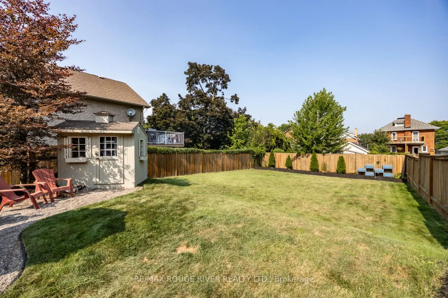 345 Masson Street