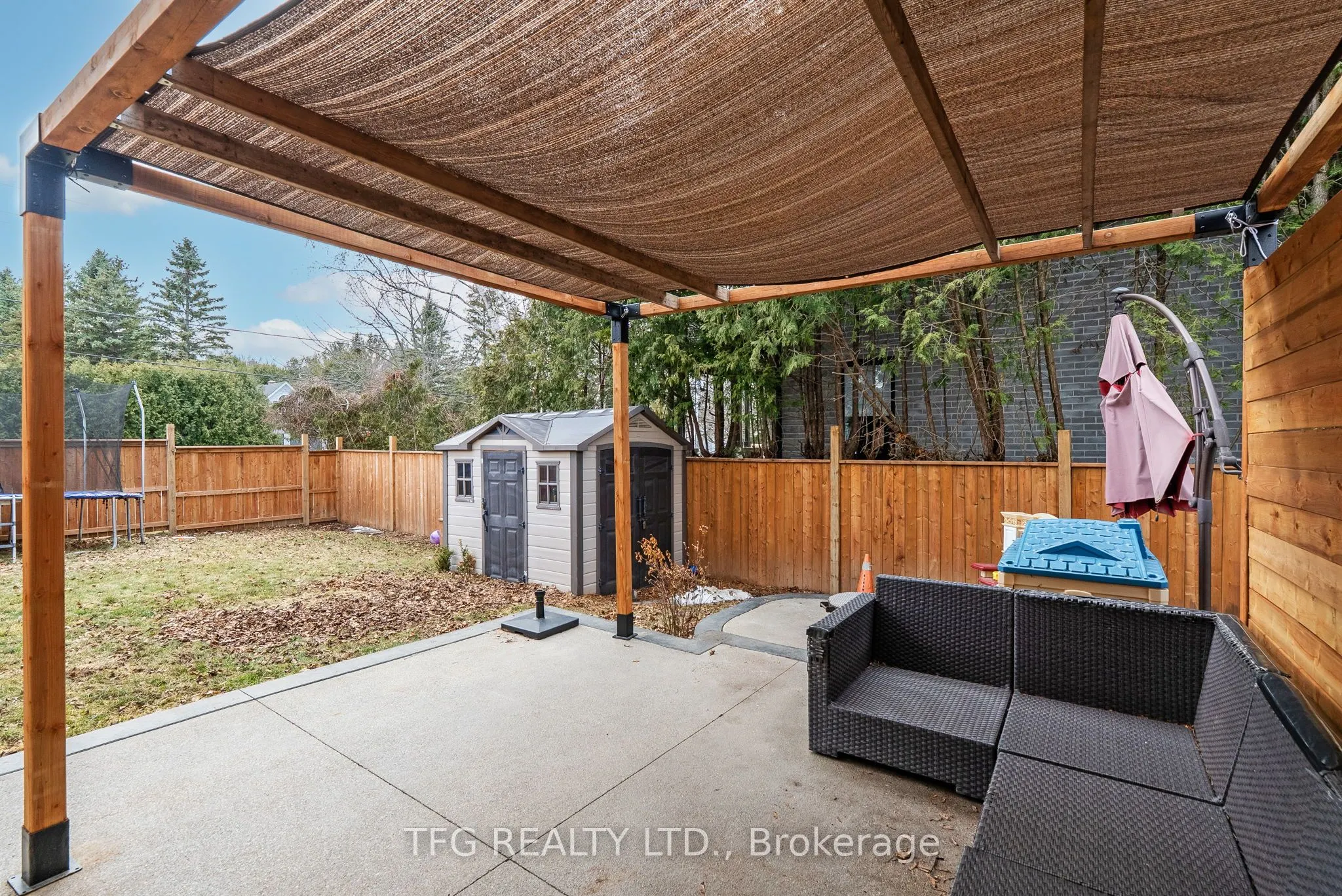 2 Goldpine Avenue