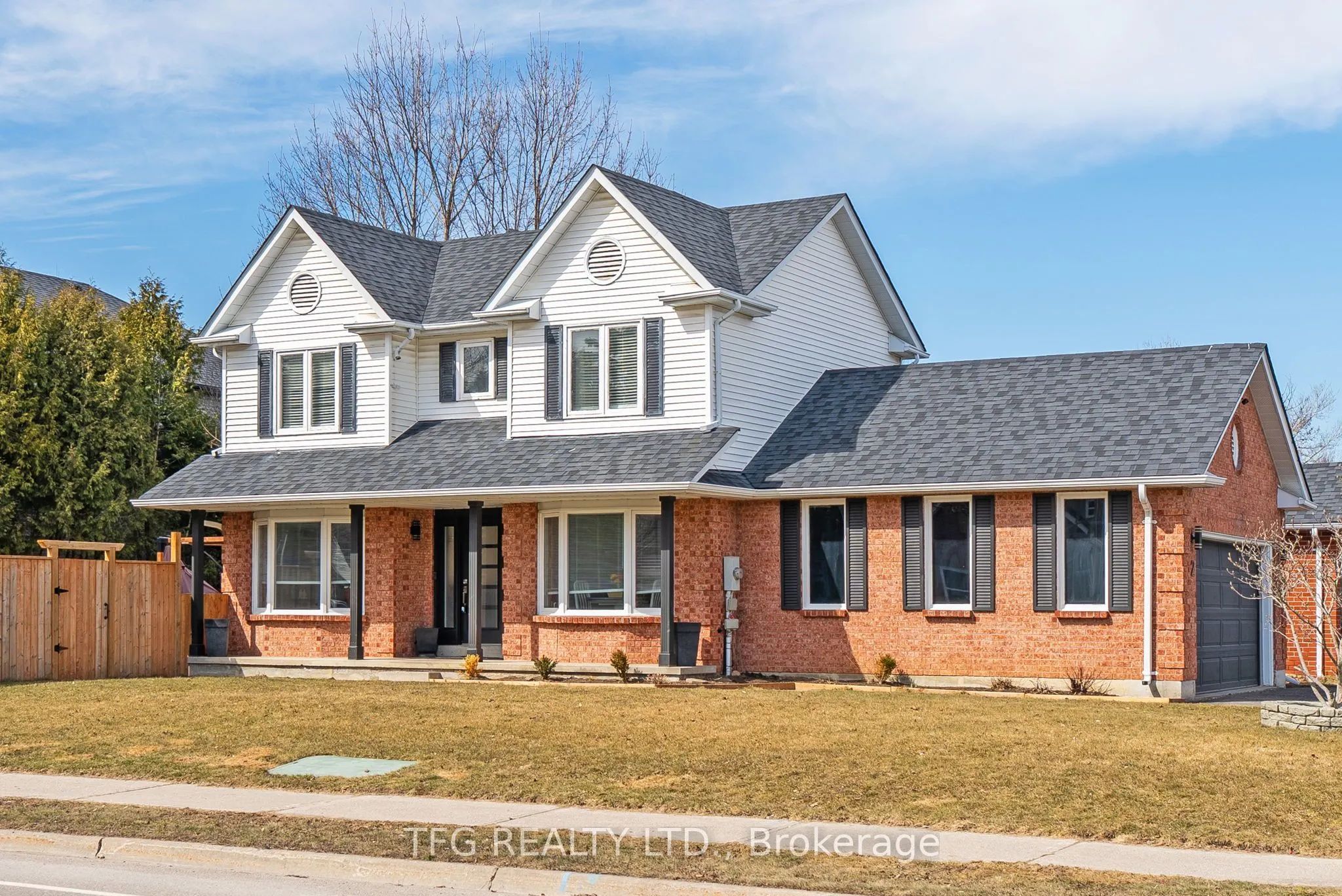 2 Goldpine Avenue