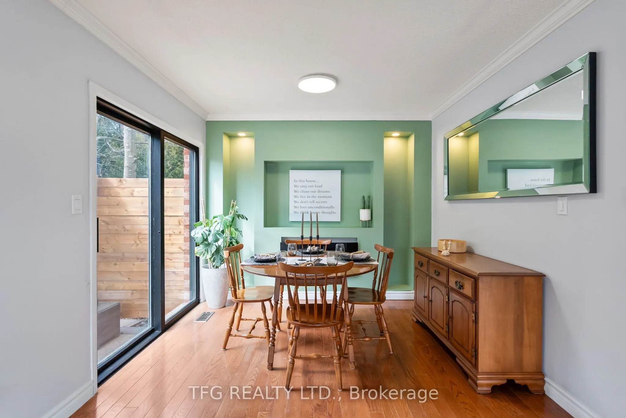 2 Goldpine Avenue