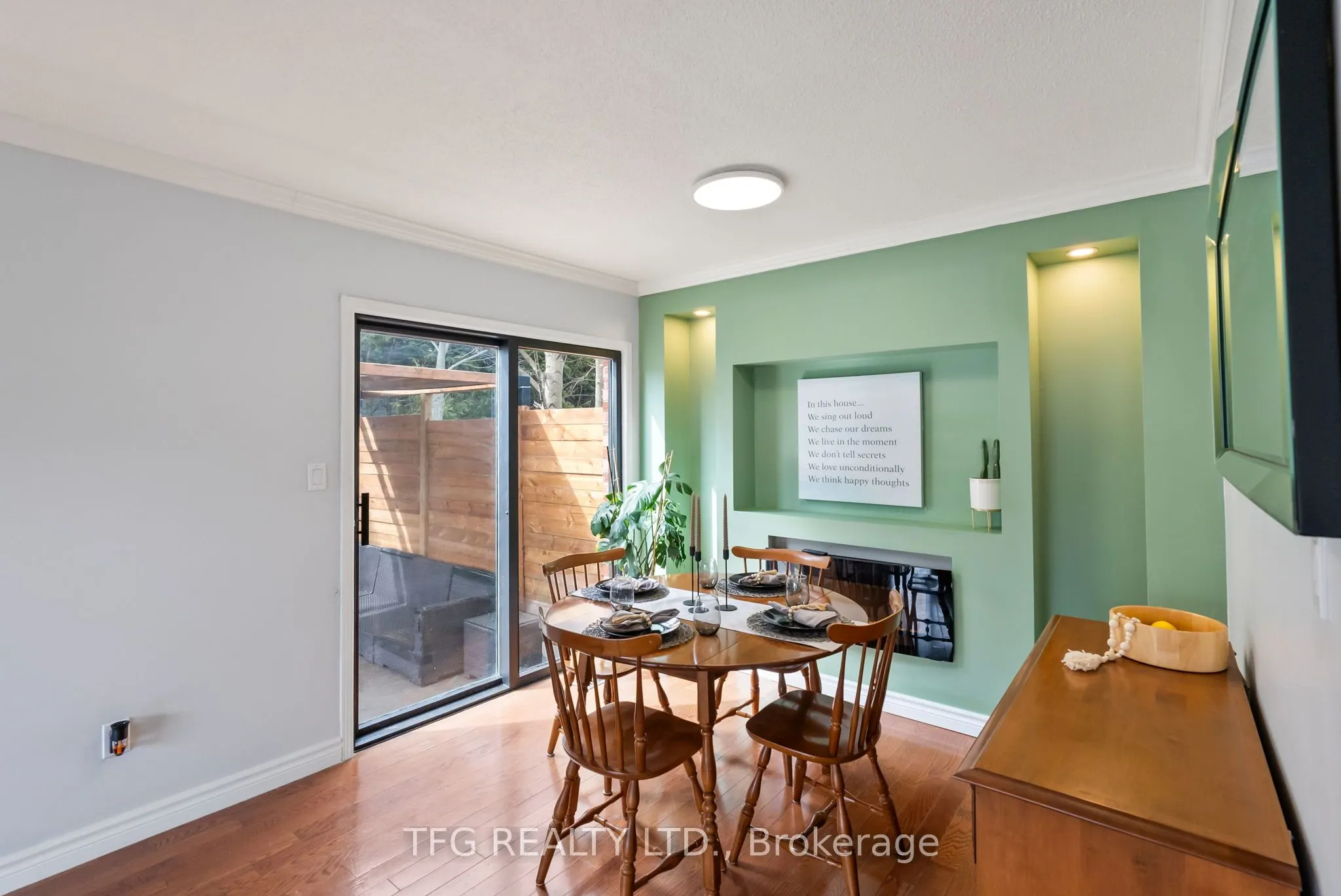 2 Goldpine Avenue