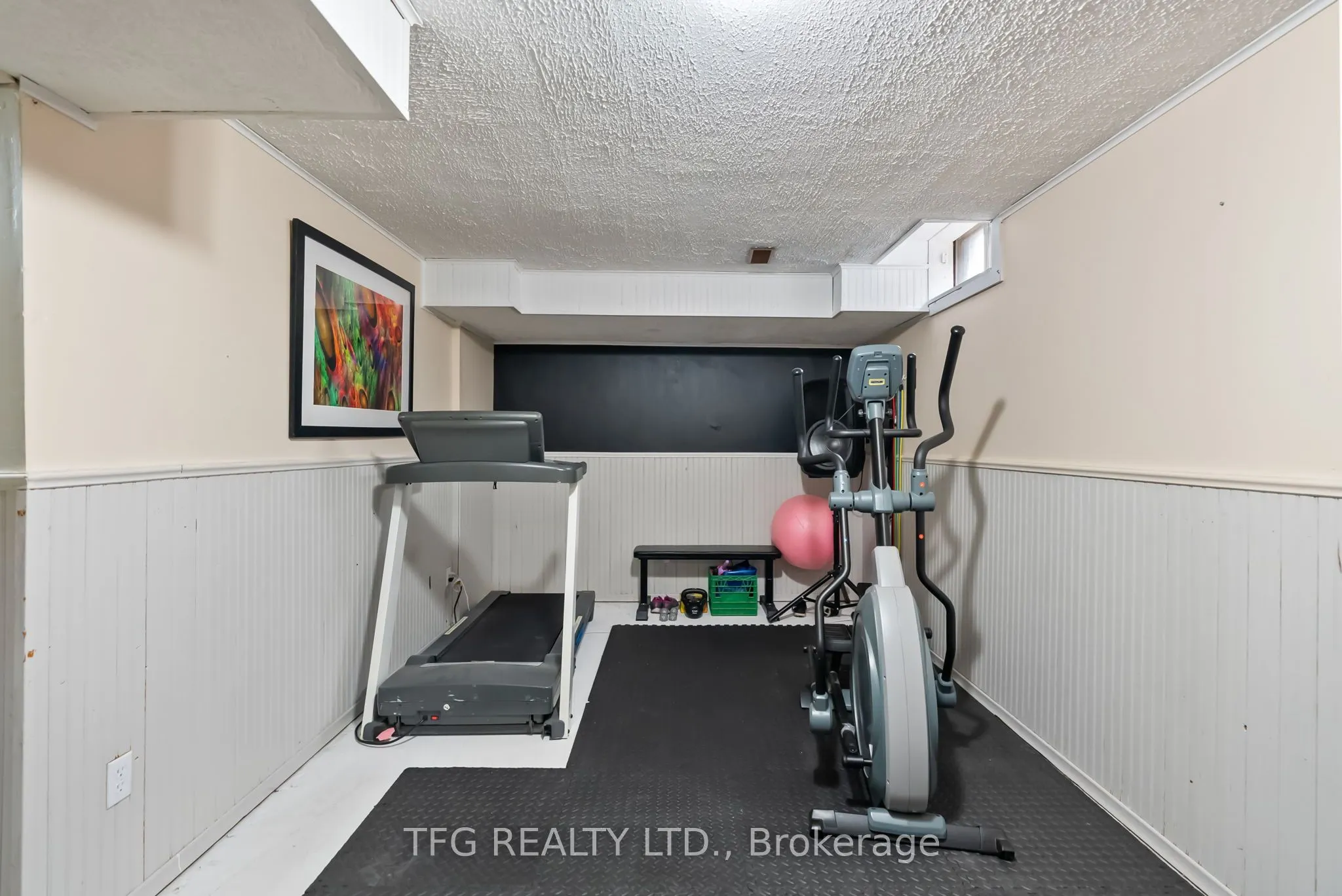 2 Goldpine Avenue