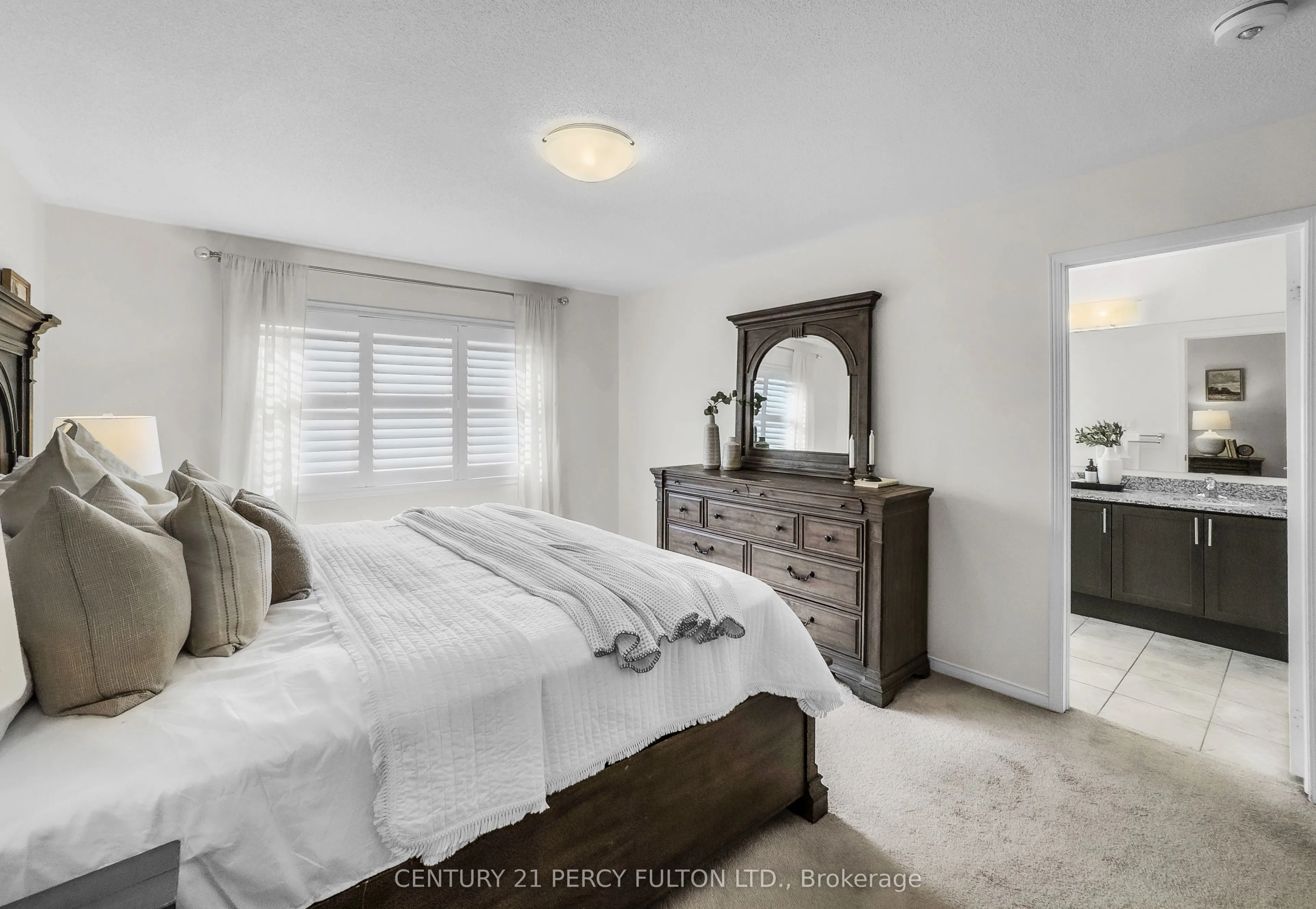 49 Rimrock Crescent