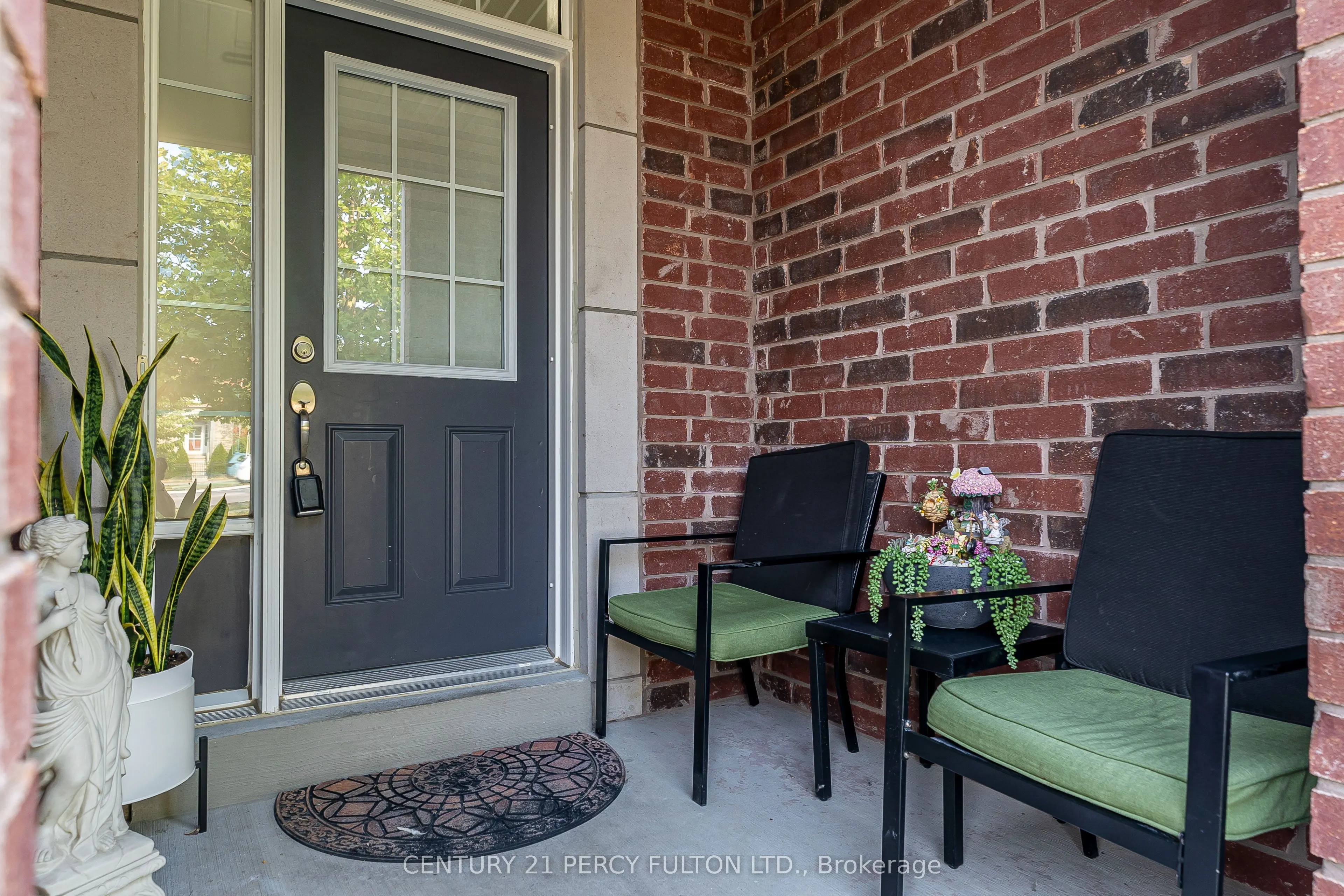 49 Rimrock Crescent