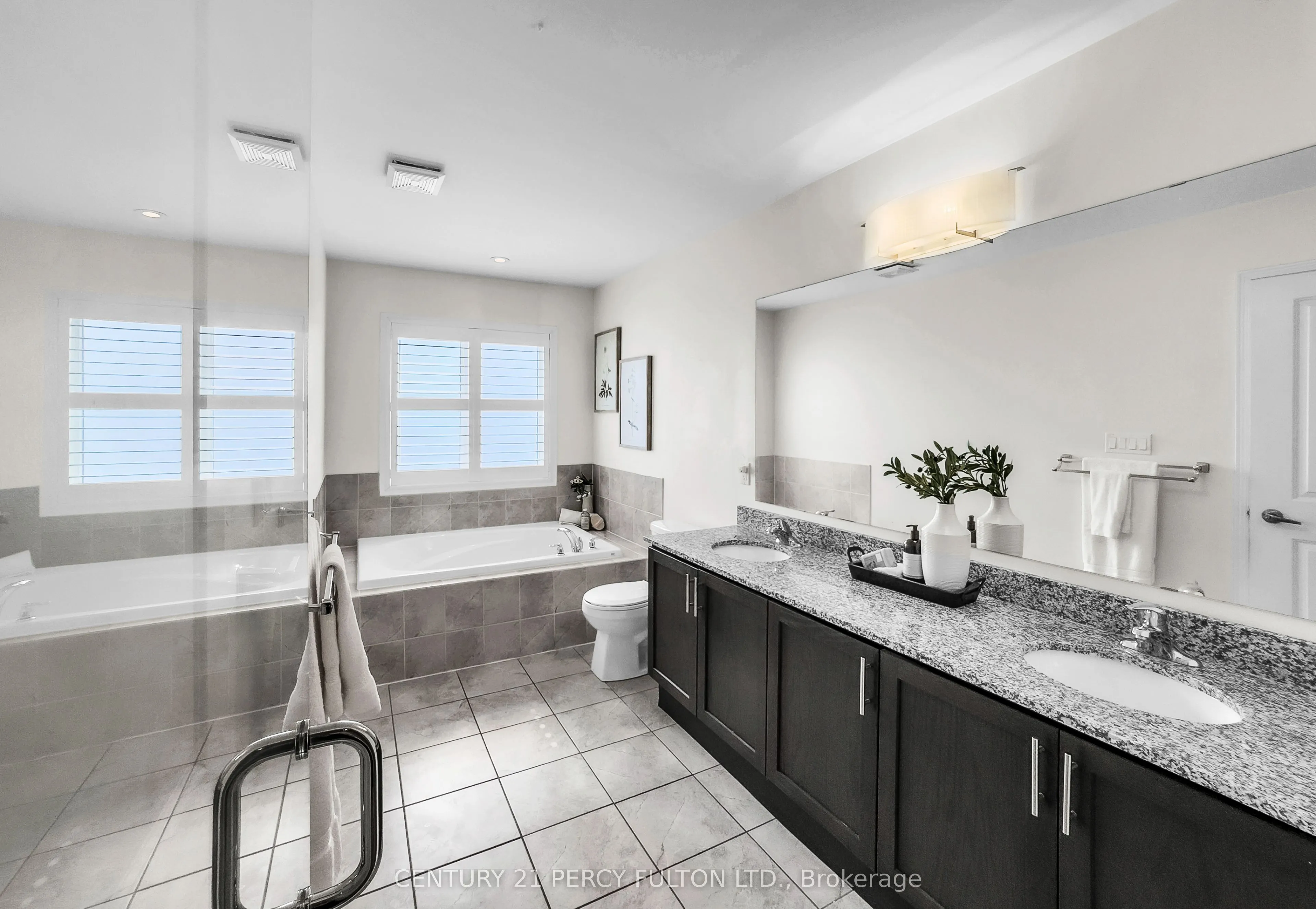 49 Rimrock Crescent