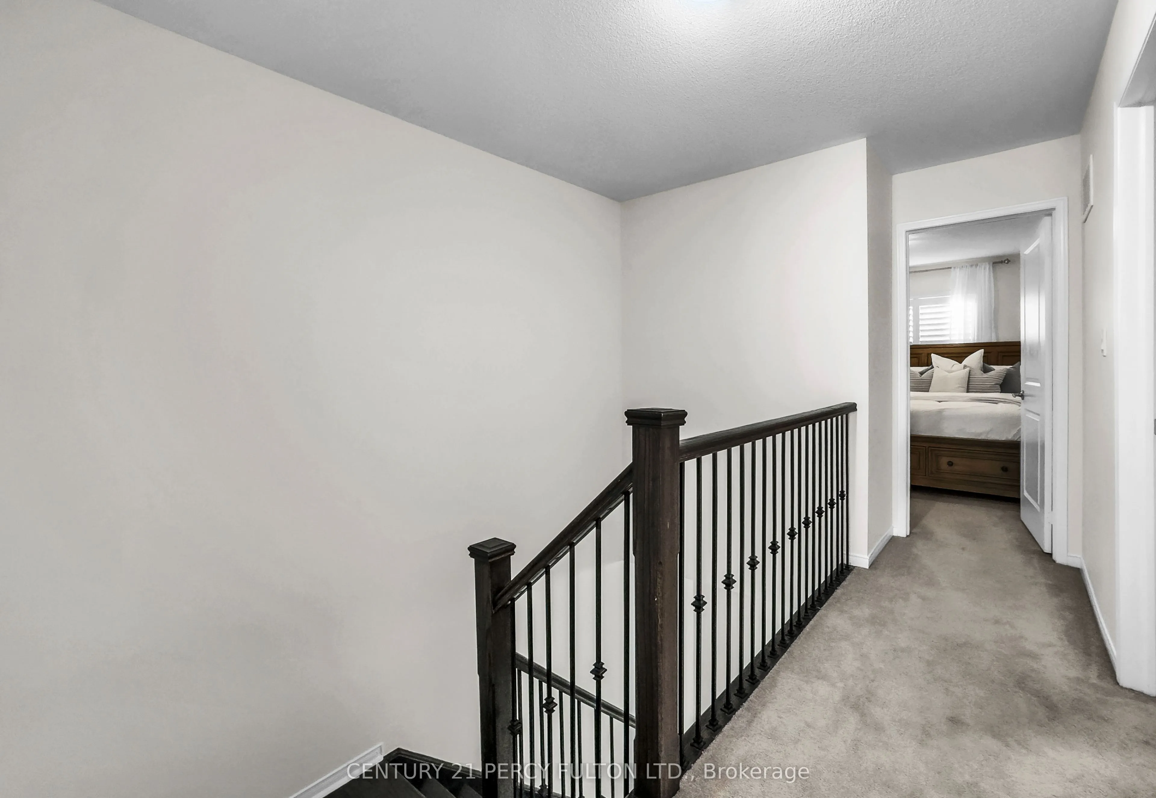 49 Rimrock Crescent