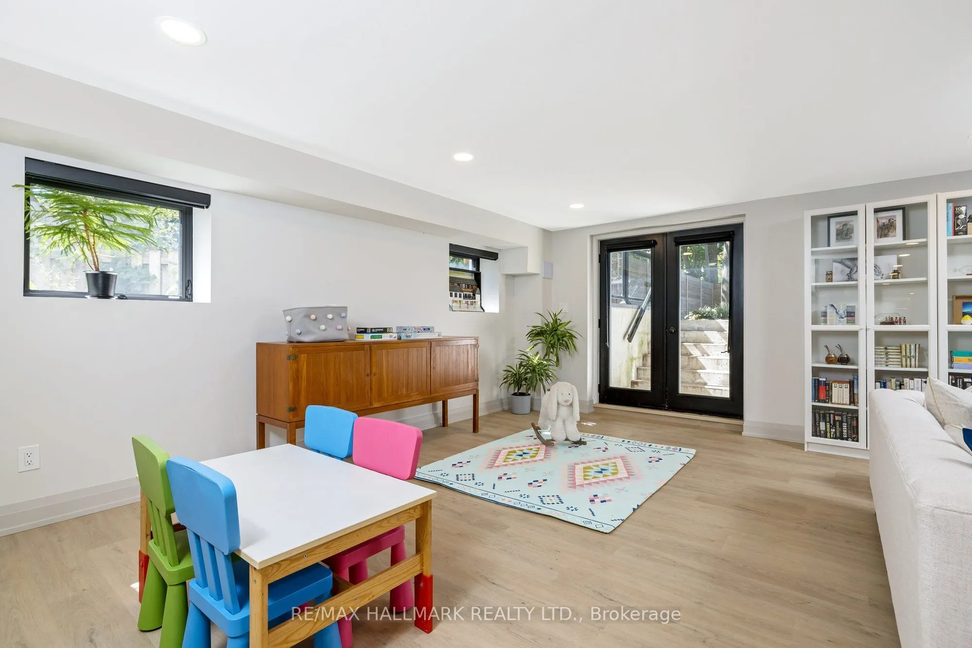 68 Harewood Avenue