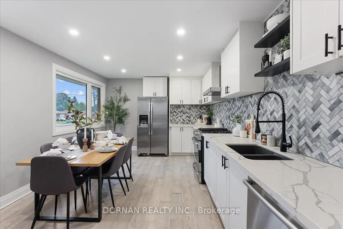 394 Rossland Road E