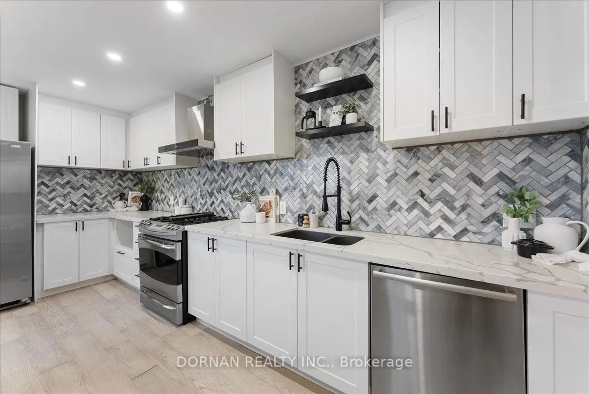 394 Rossland Road E