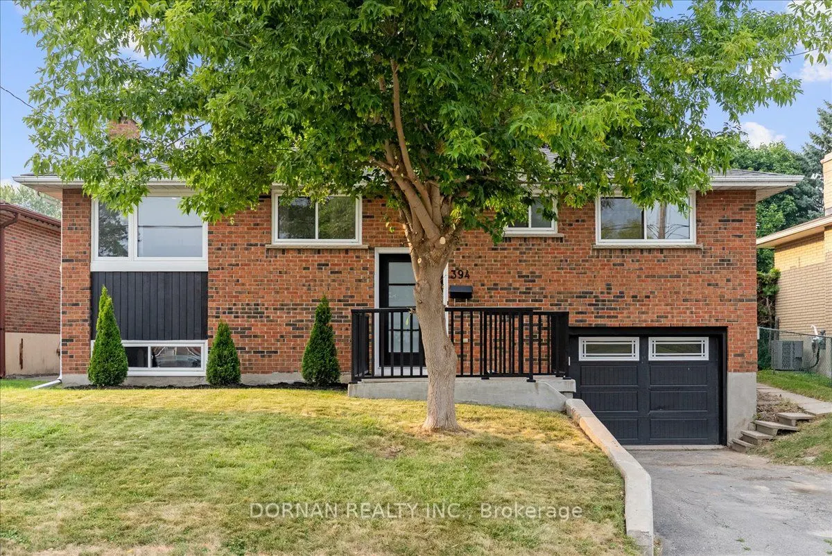 394 Rossland Road E
