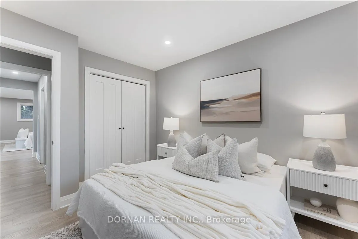 394 Rossland Road E