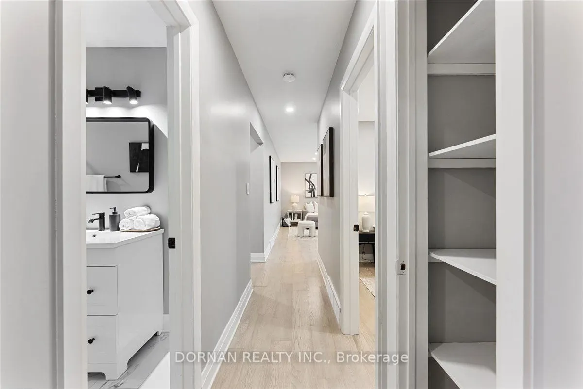 394 Rossland Road E