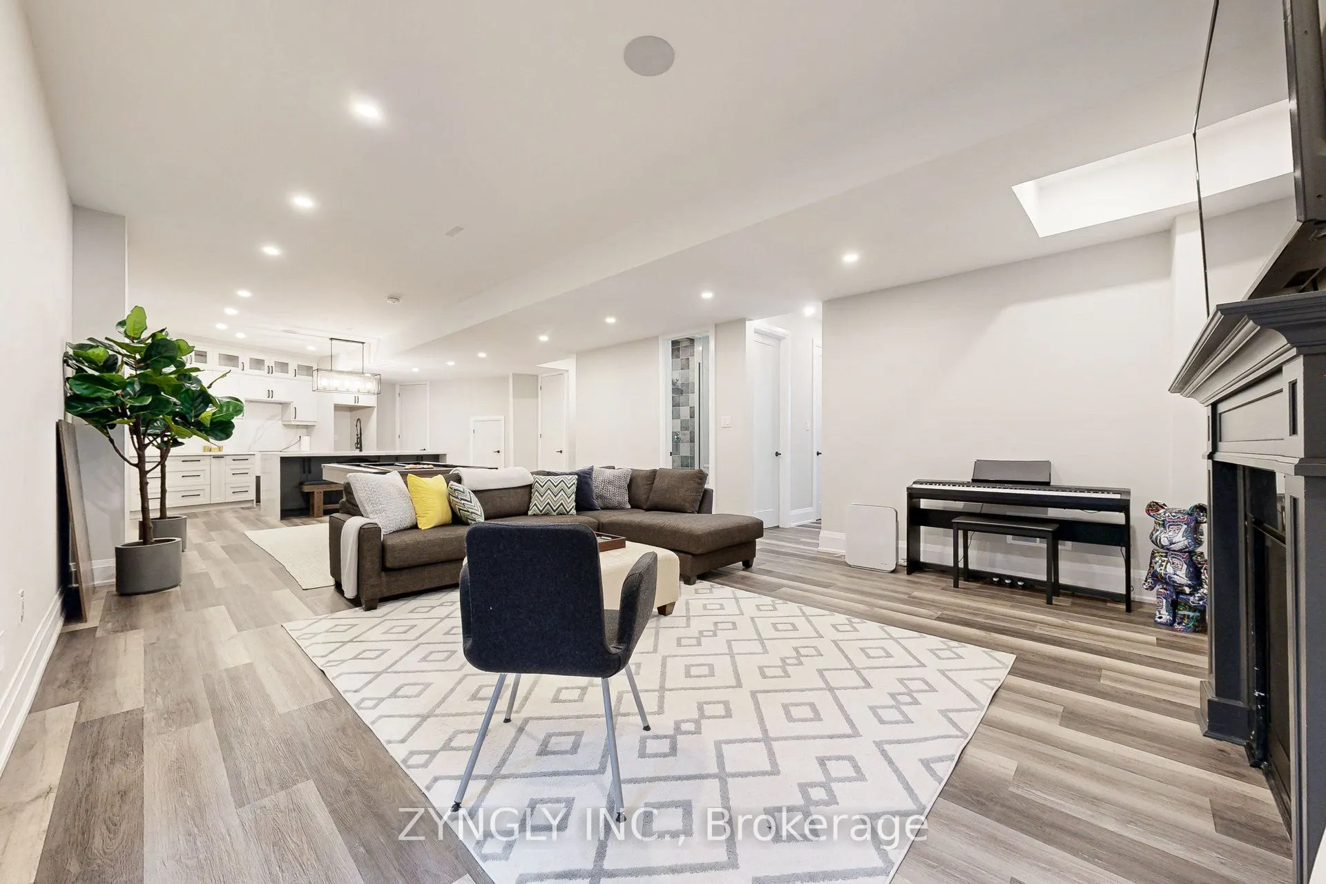 1785 Spartan Court