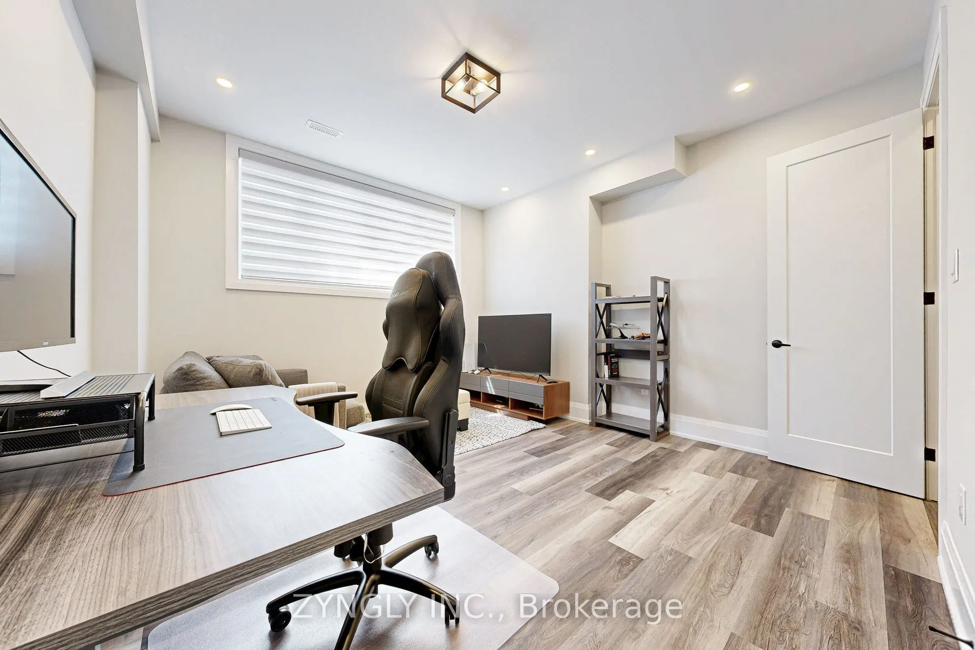 1785 Spartan Court