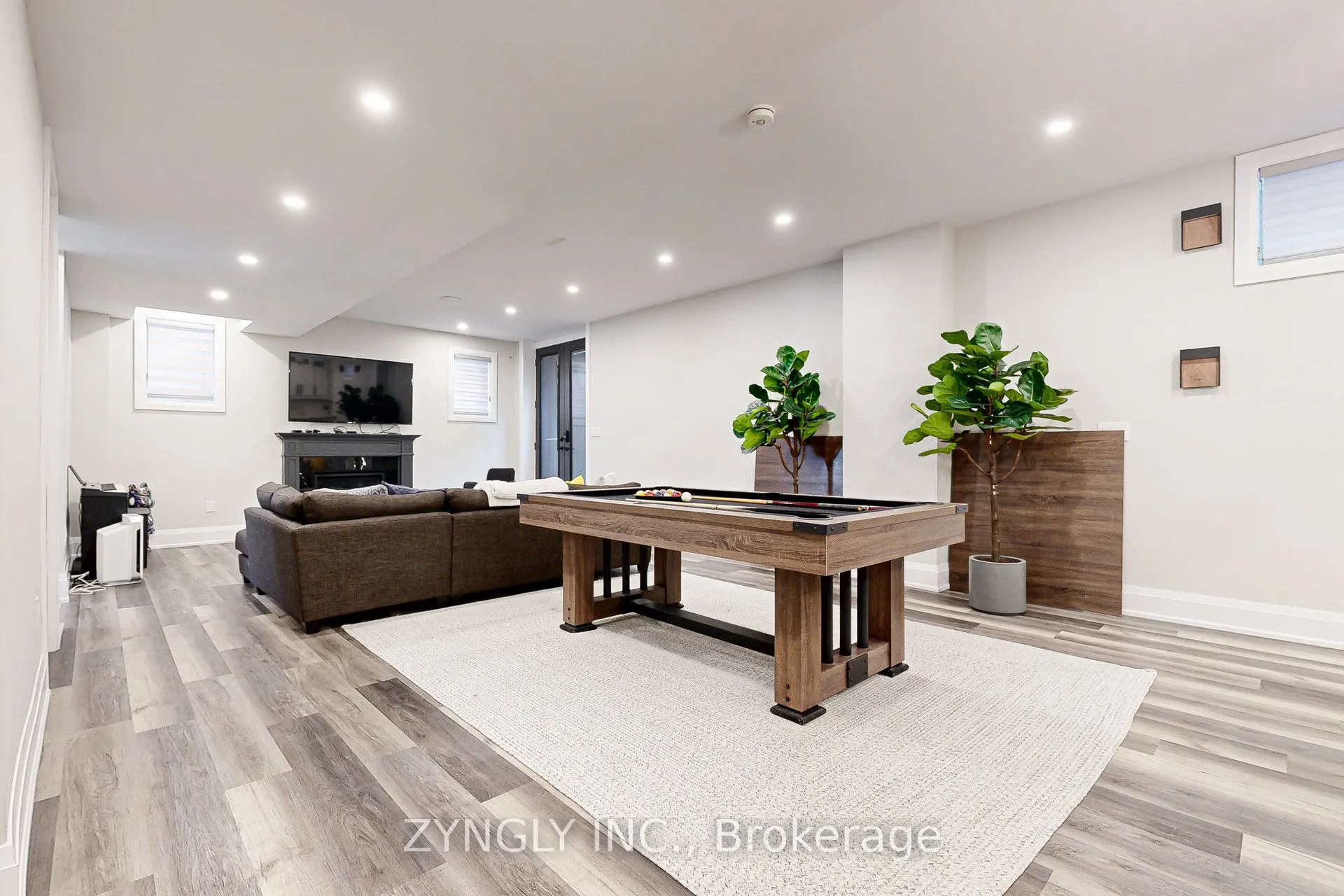 1785 Spartan Court