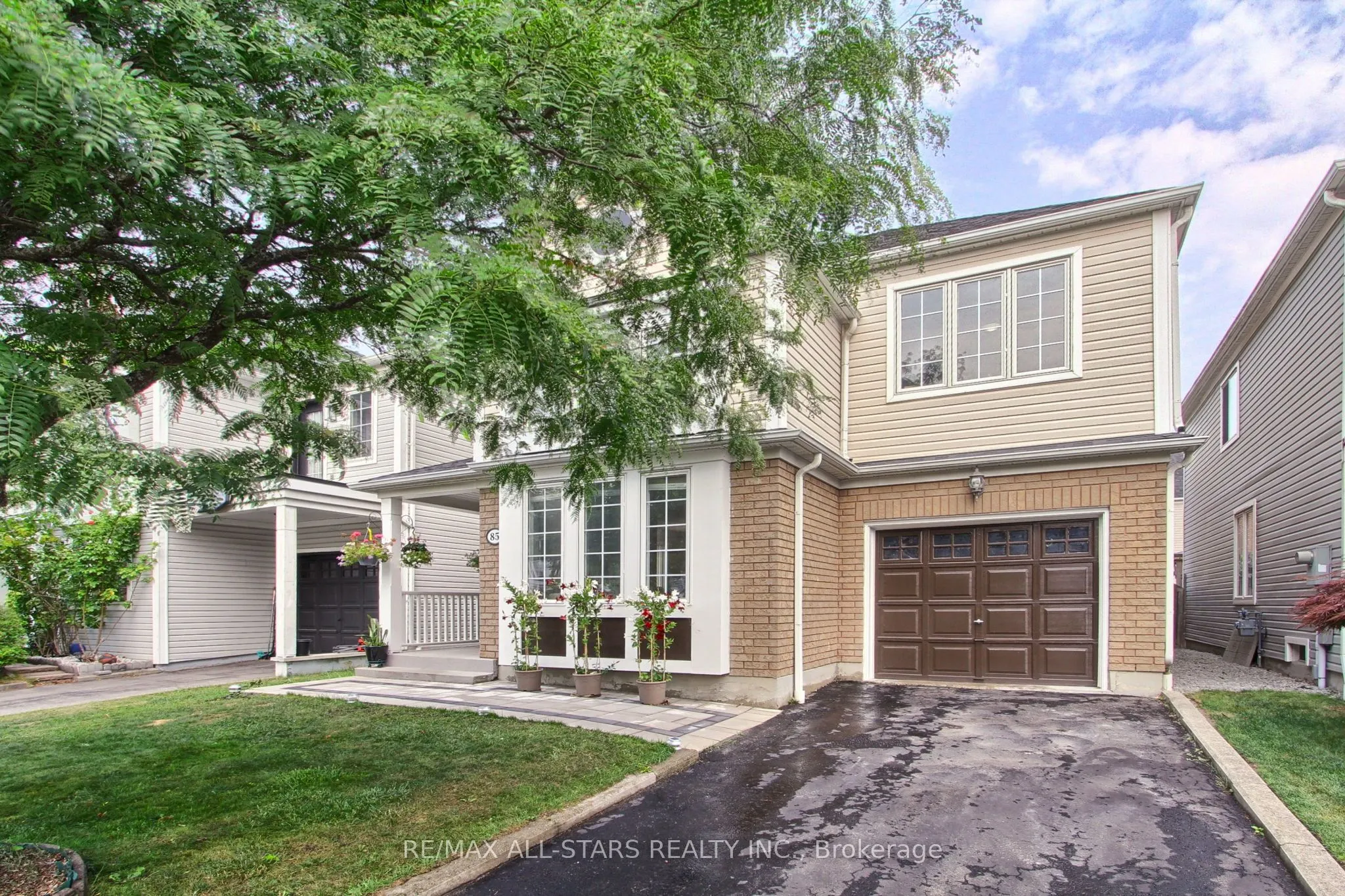 85 Handley Crescent
