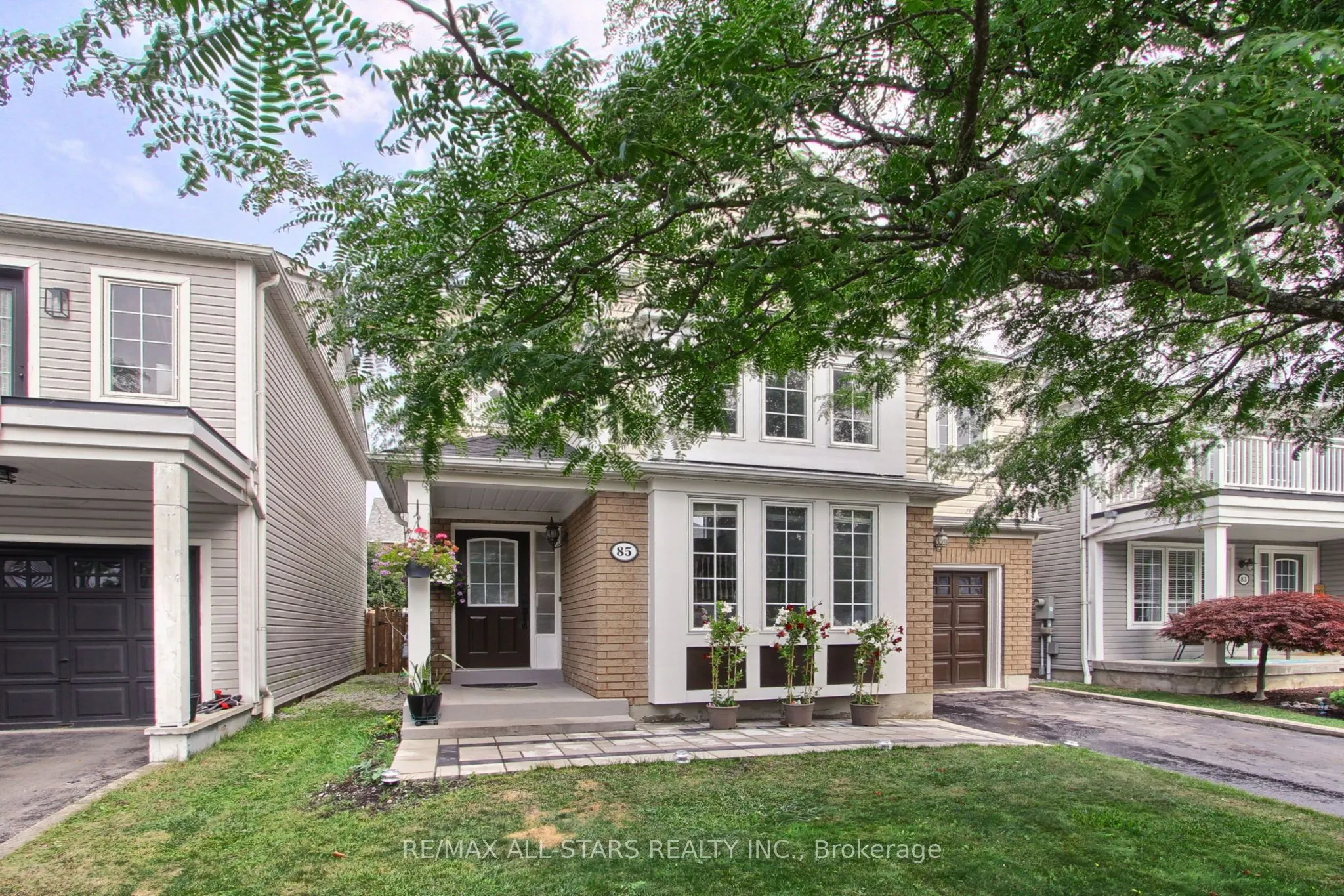 85 Handley Crescent