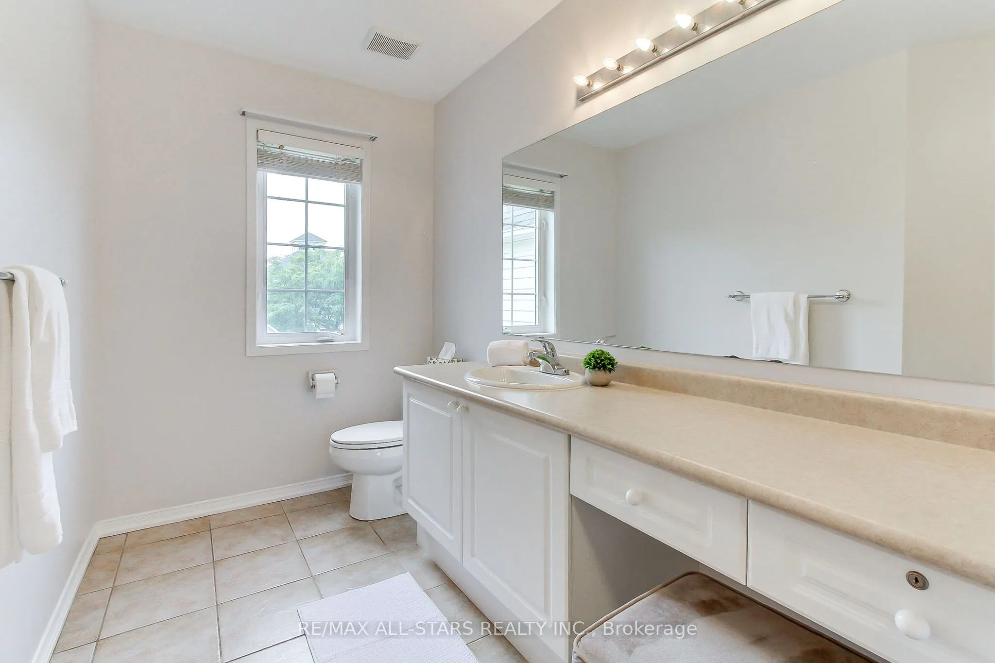 85 Handley Crescent