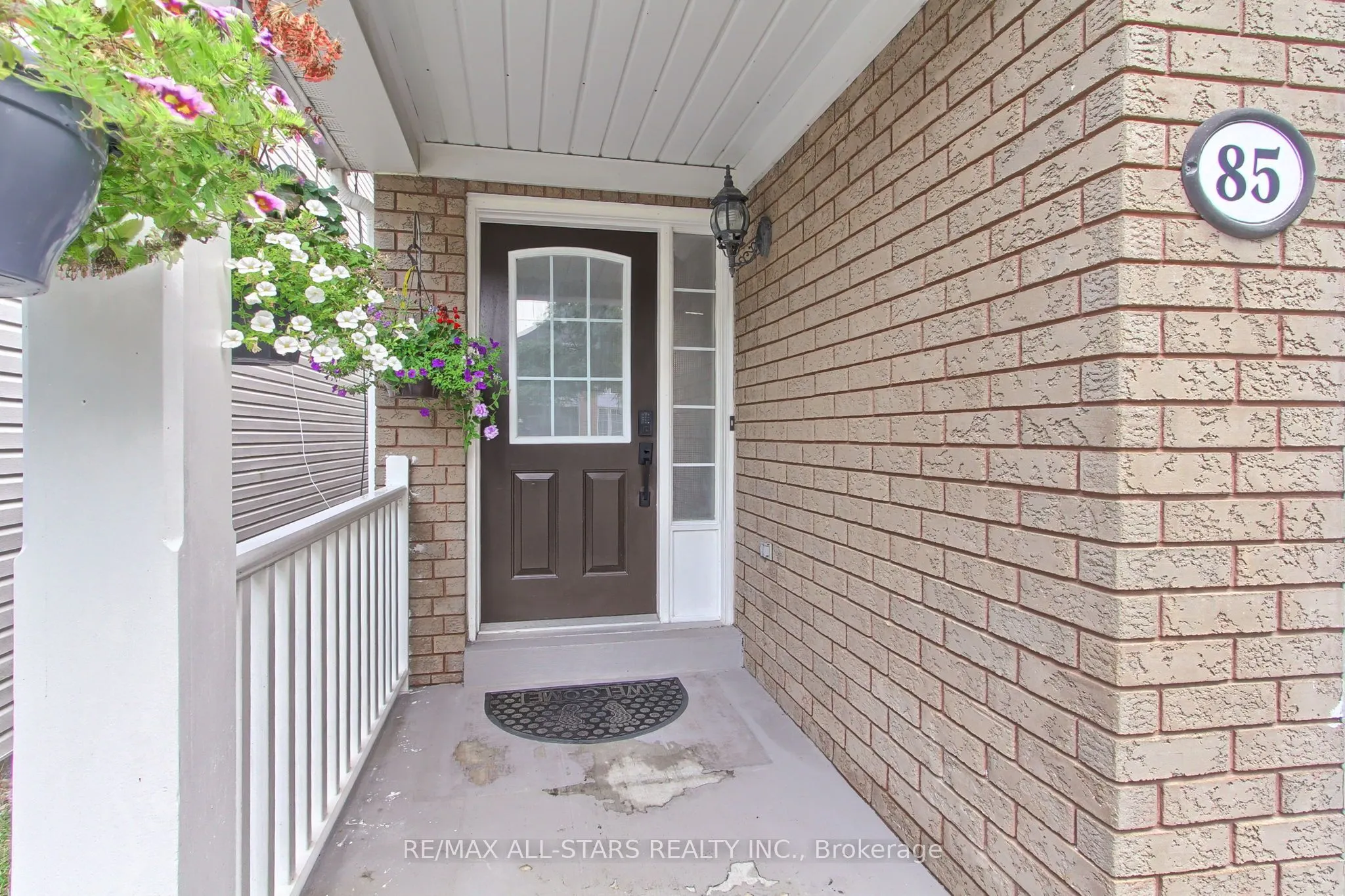 85 Handley Crescent