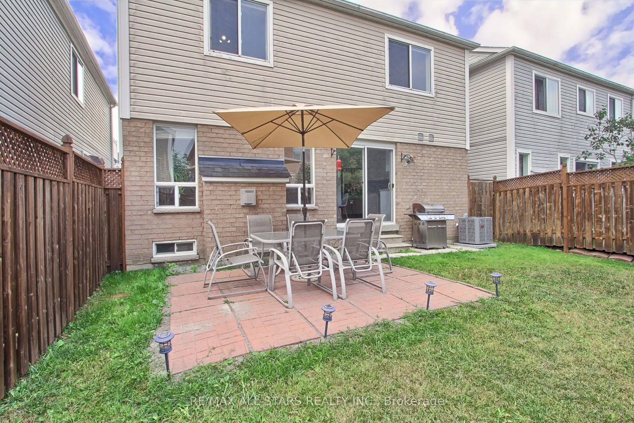 85 Handley Crescent