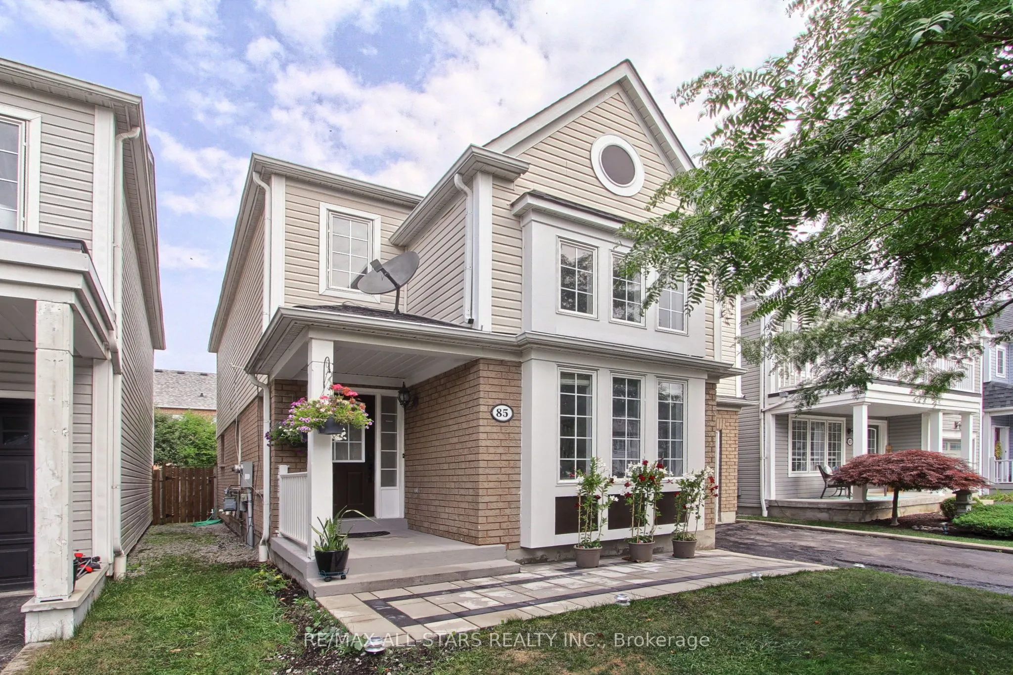 85 Handley Crescent