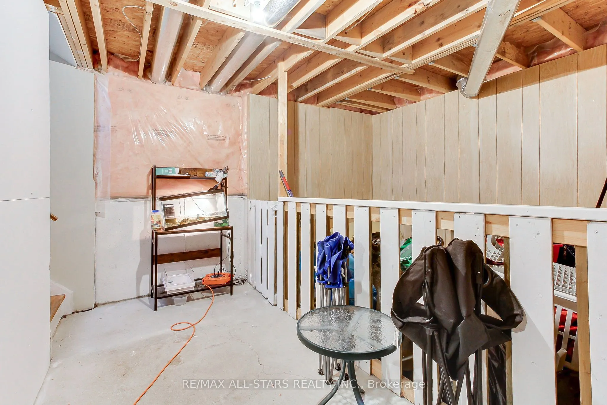 85 Handley Crescent