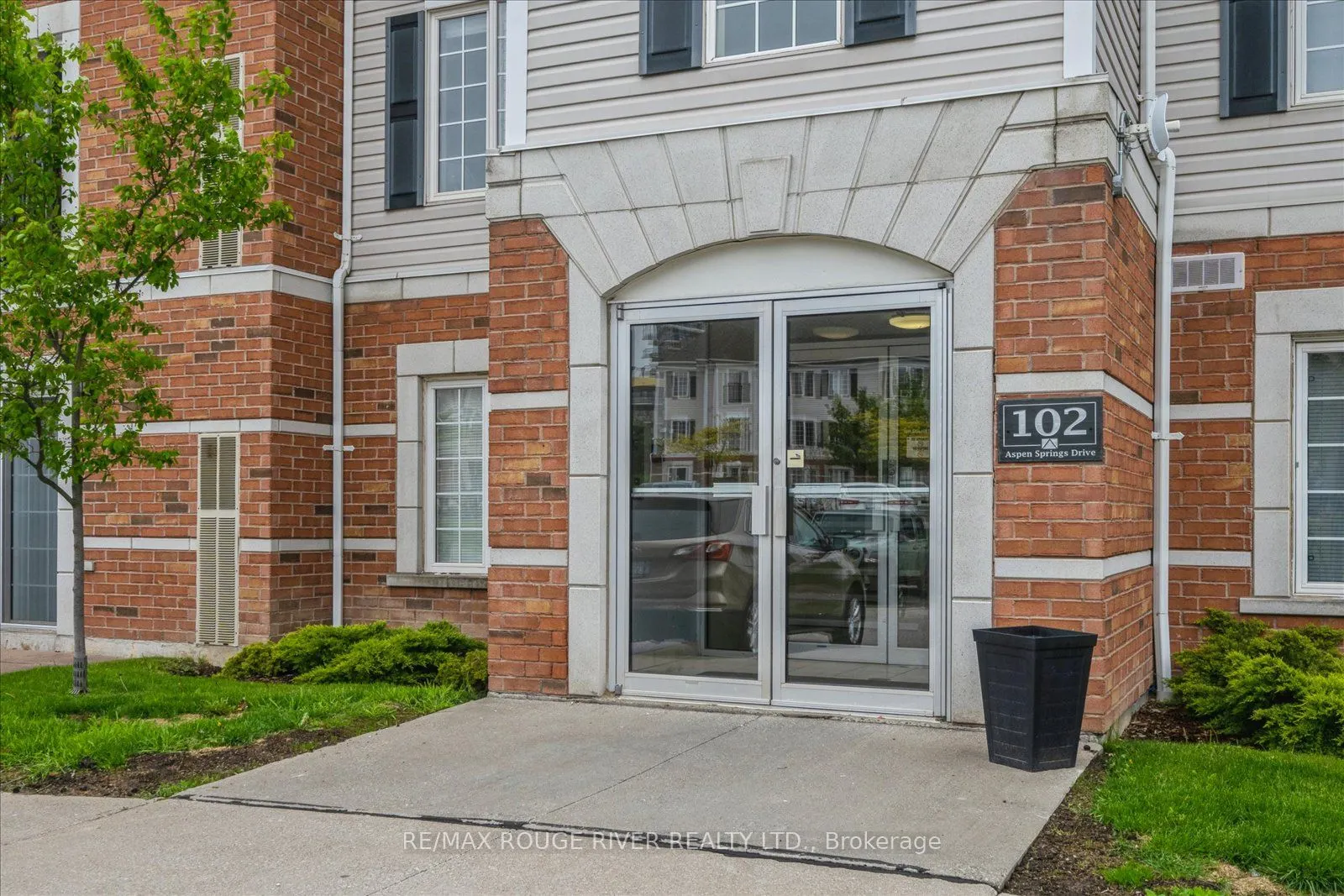 102 Aspen Springs Drive, #212