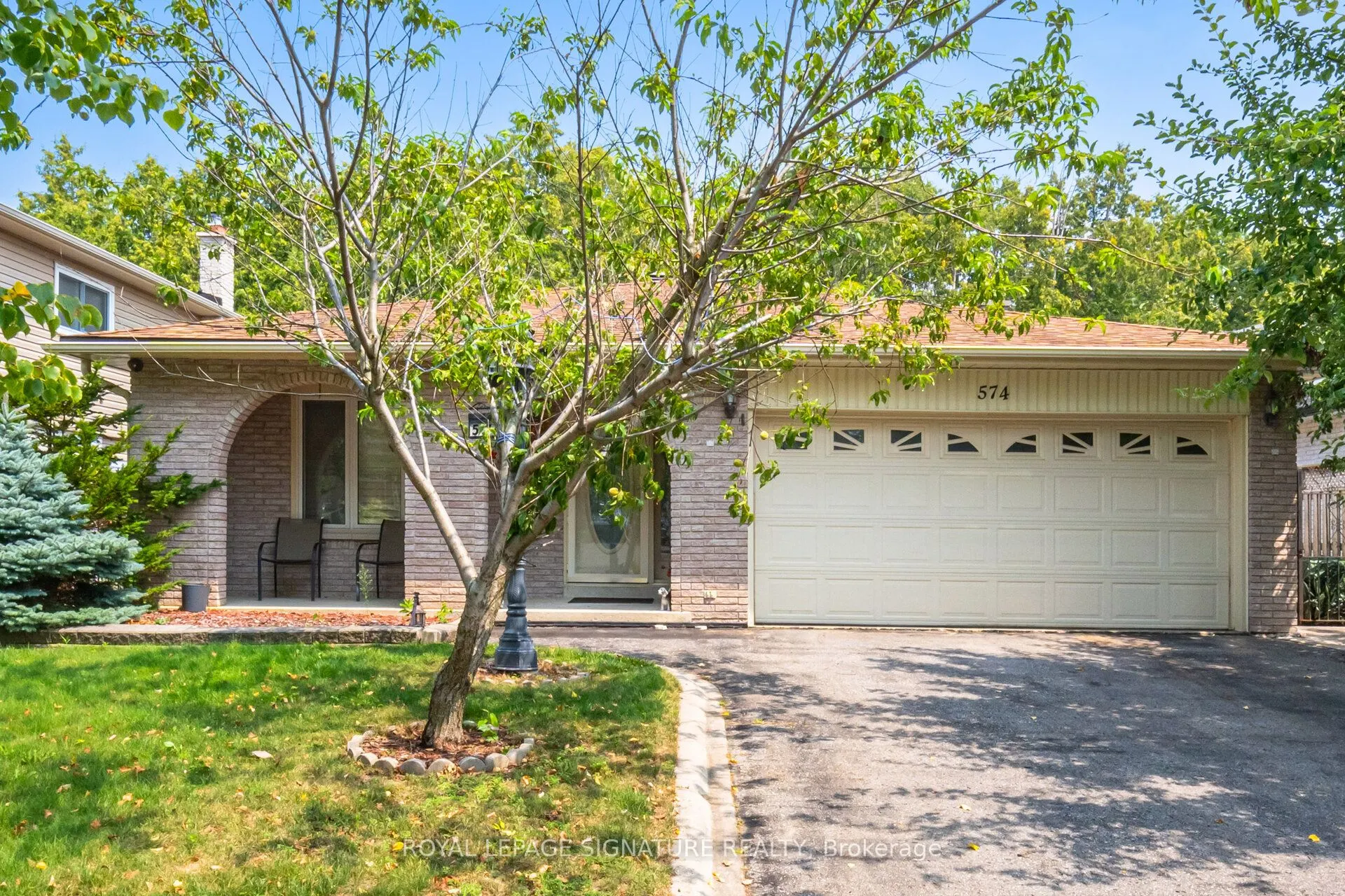 574 Antigua Crescent