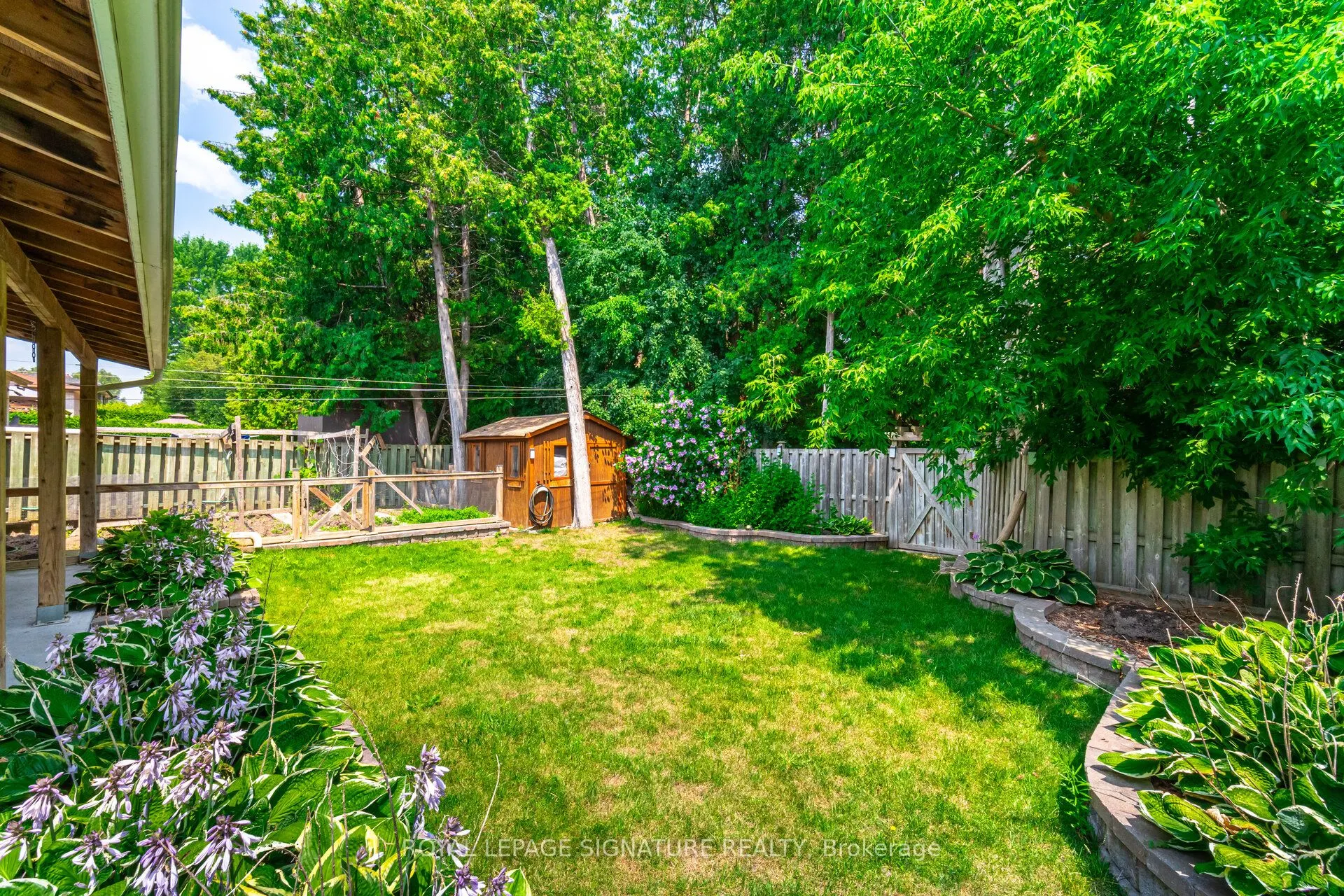 574 Antigua Crescent