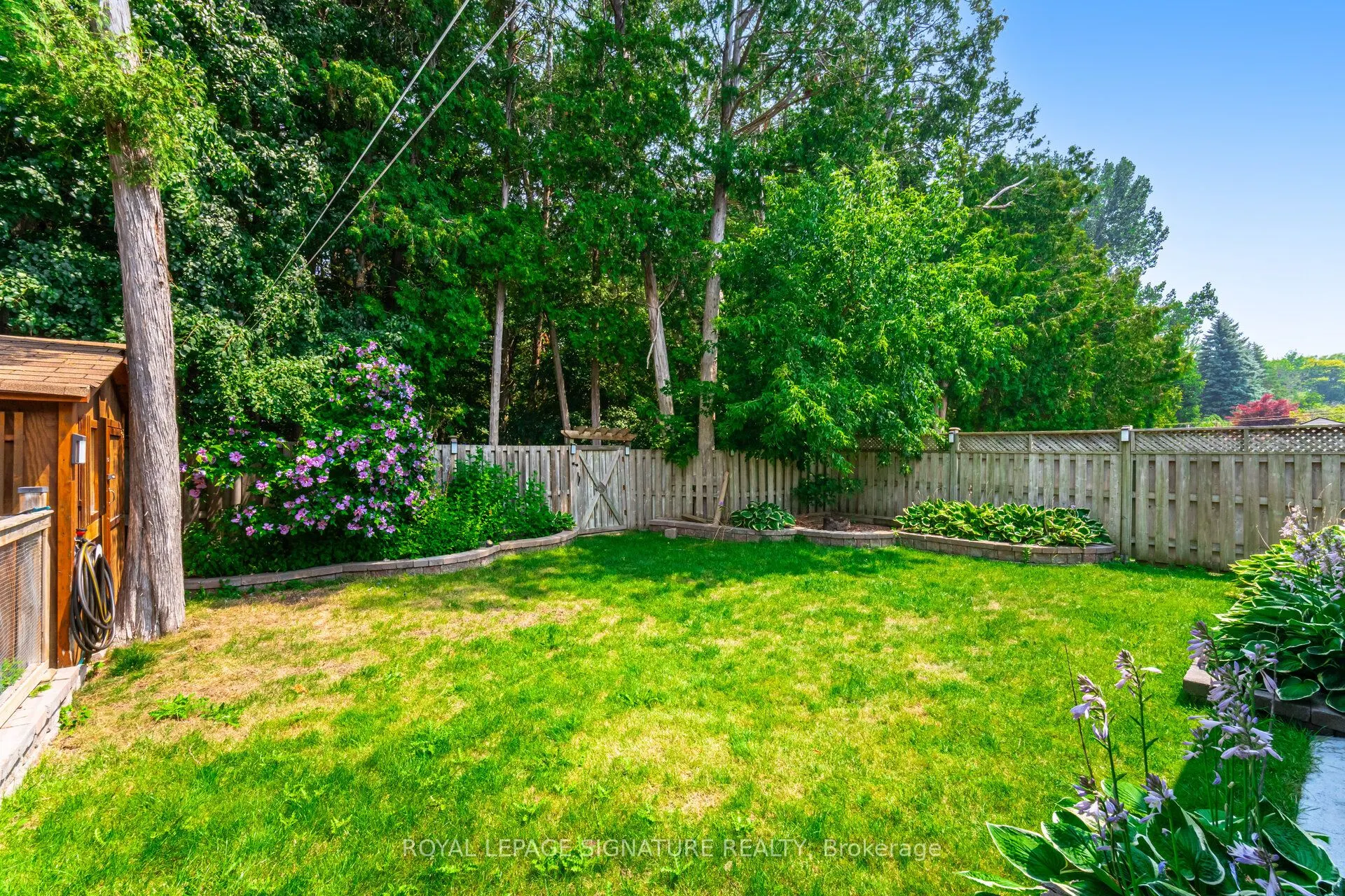 574 Antigua Crescent