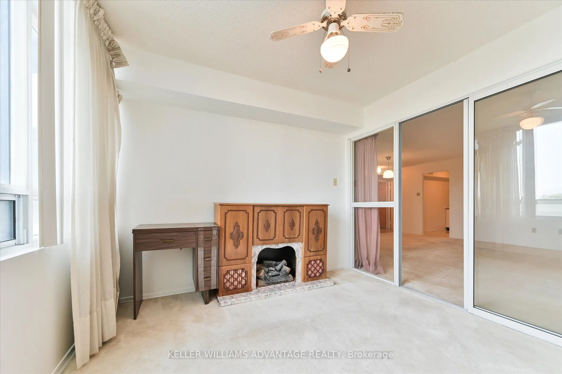 3050 Ellesmere Avenue, #501