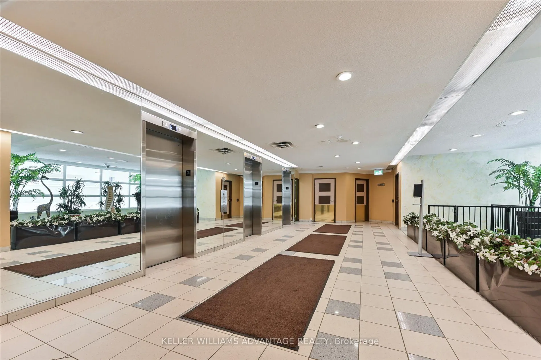 3050 Ellesmere Avenue, #501