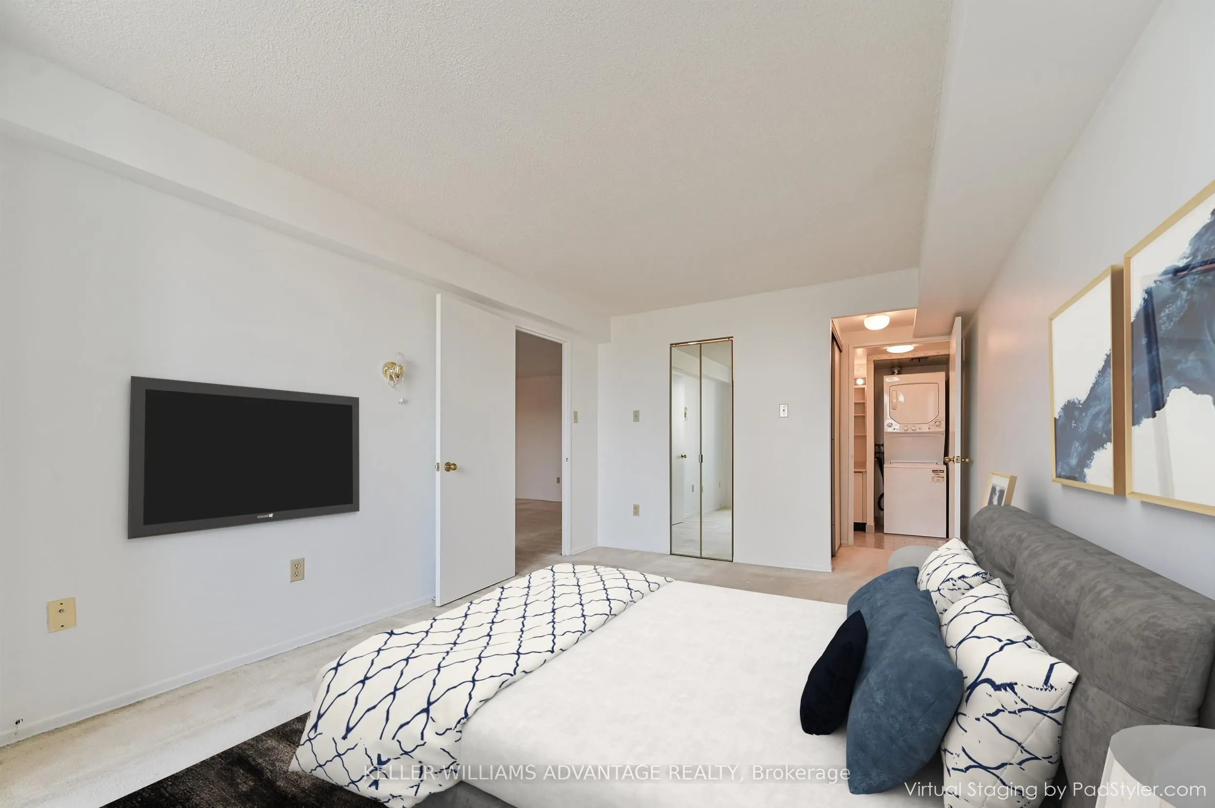 3050 Ellesmere Avenue, #501