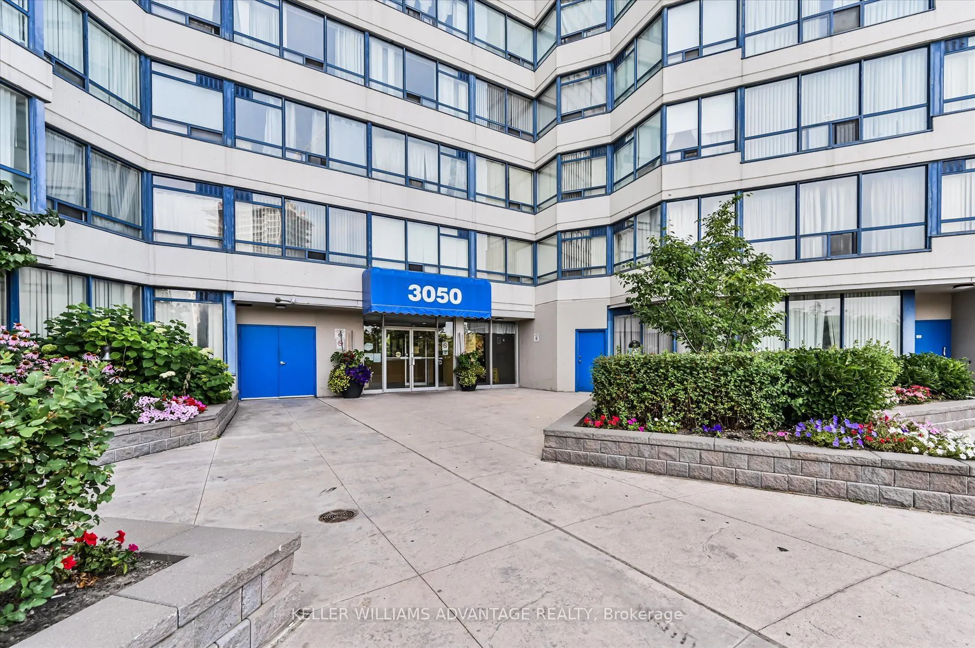 3050 Ellesmere Avenue, #501